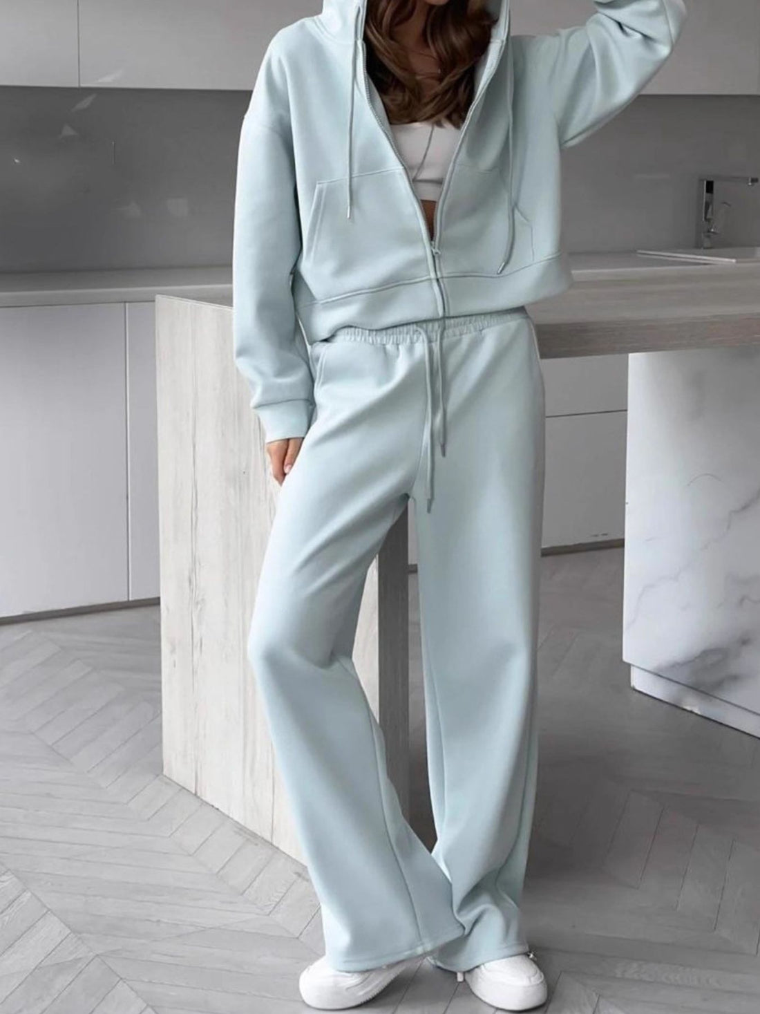 Zip-Up Hoodie and Sweatpants Set - cas7m