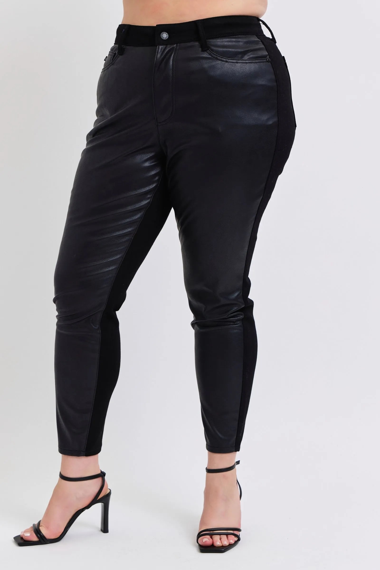 Judy Blue Plus Size HW Faux Leather Skinny Pants - cas7m
