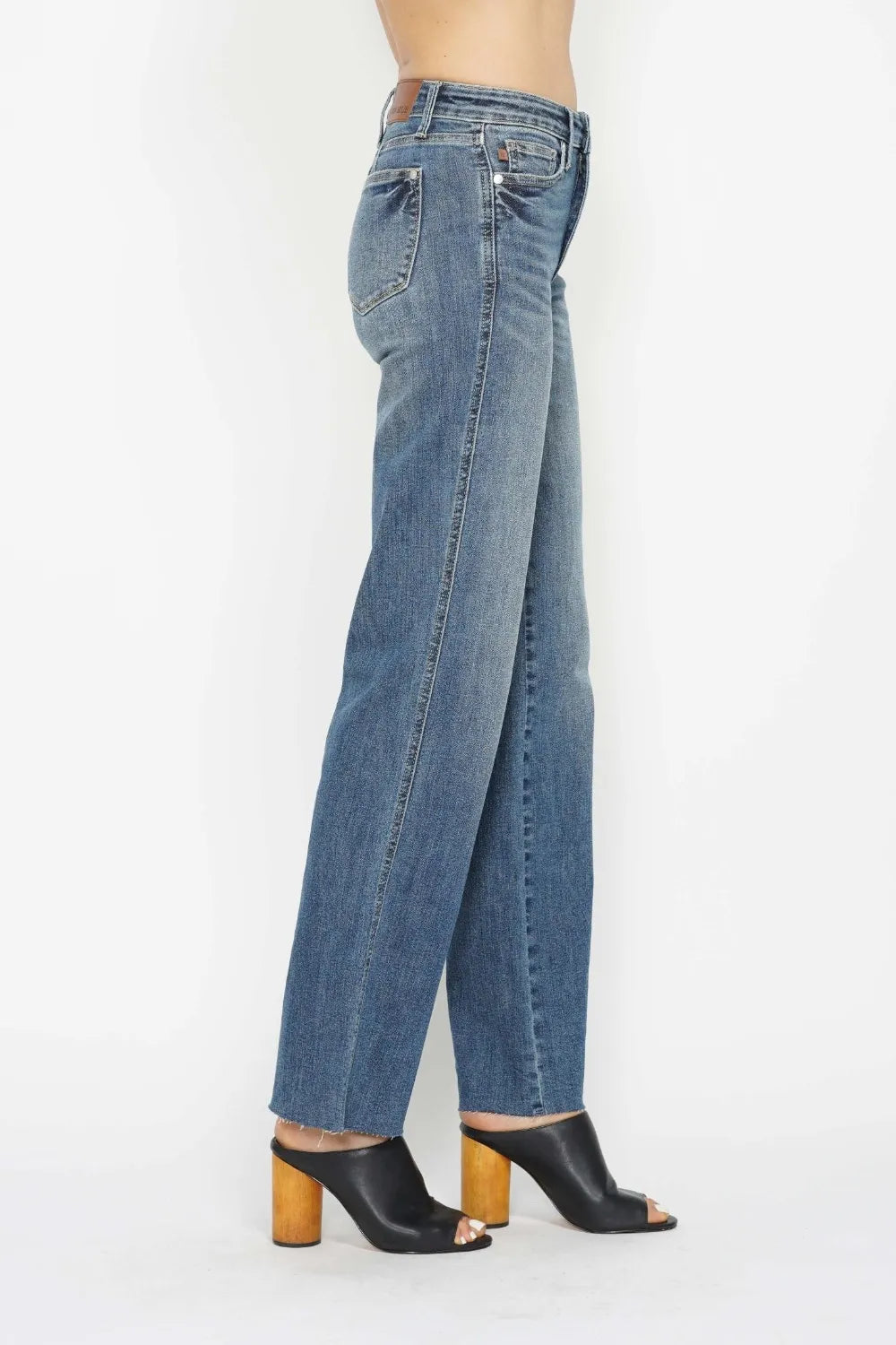 Judy Blue Full Size Tummy Control Straight Jeans - cas7m