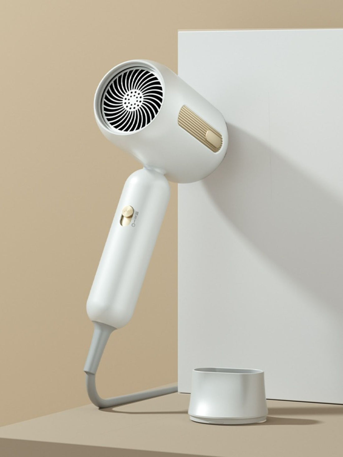 Pro Ionic Fast-Dry Hair Dryer: Salon-Style & Shine Anywhere - cas7m