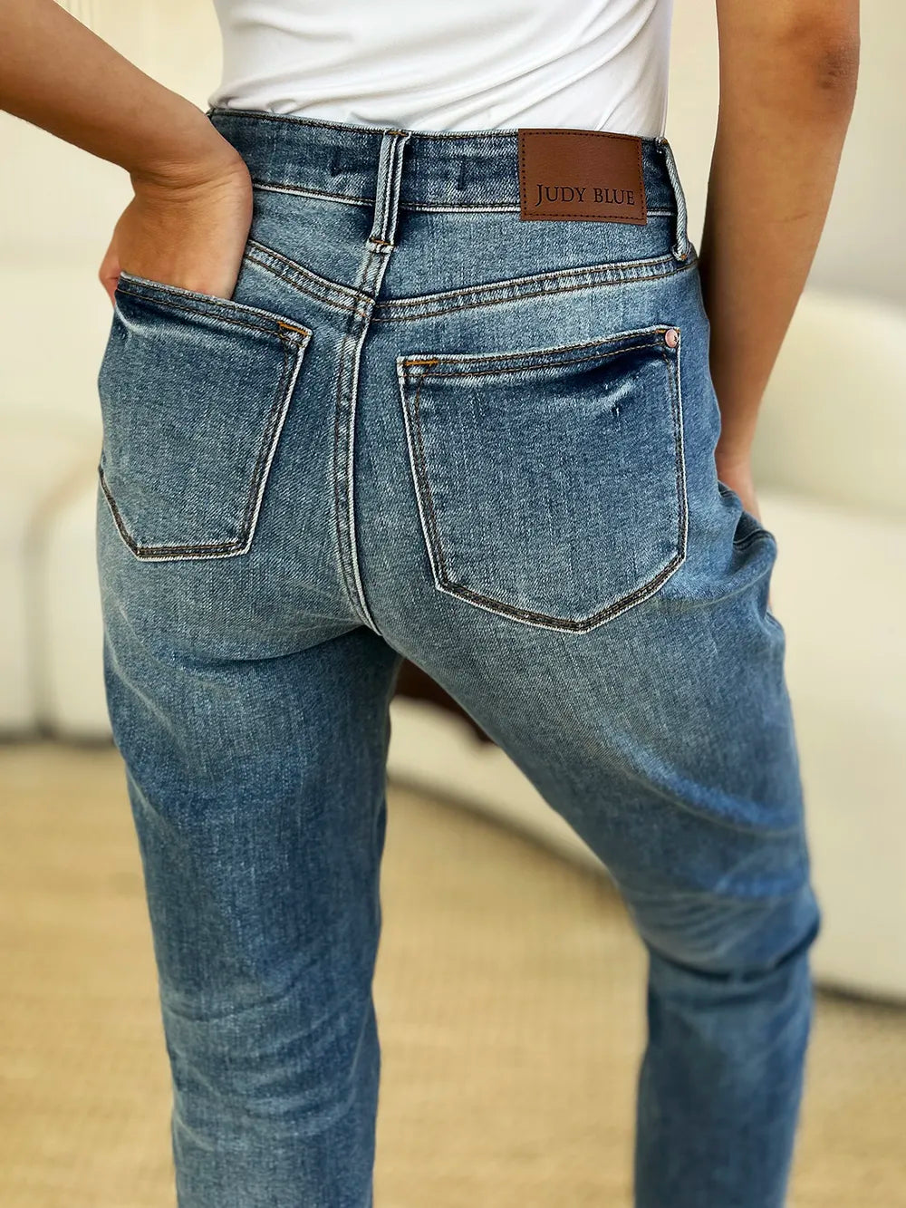 Judy Blue Full Size Mid Rise Rigid Magic Release Hem Jeans - cas7m