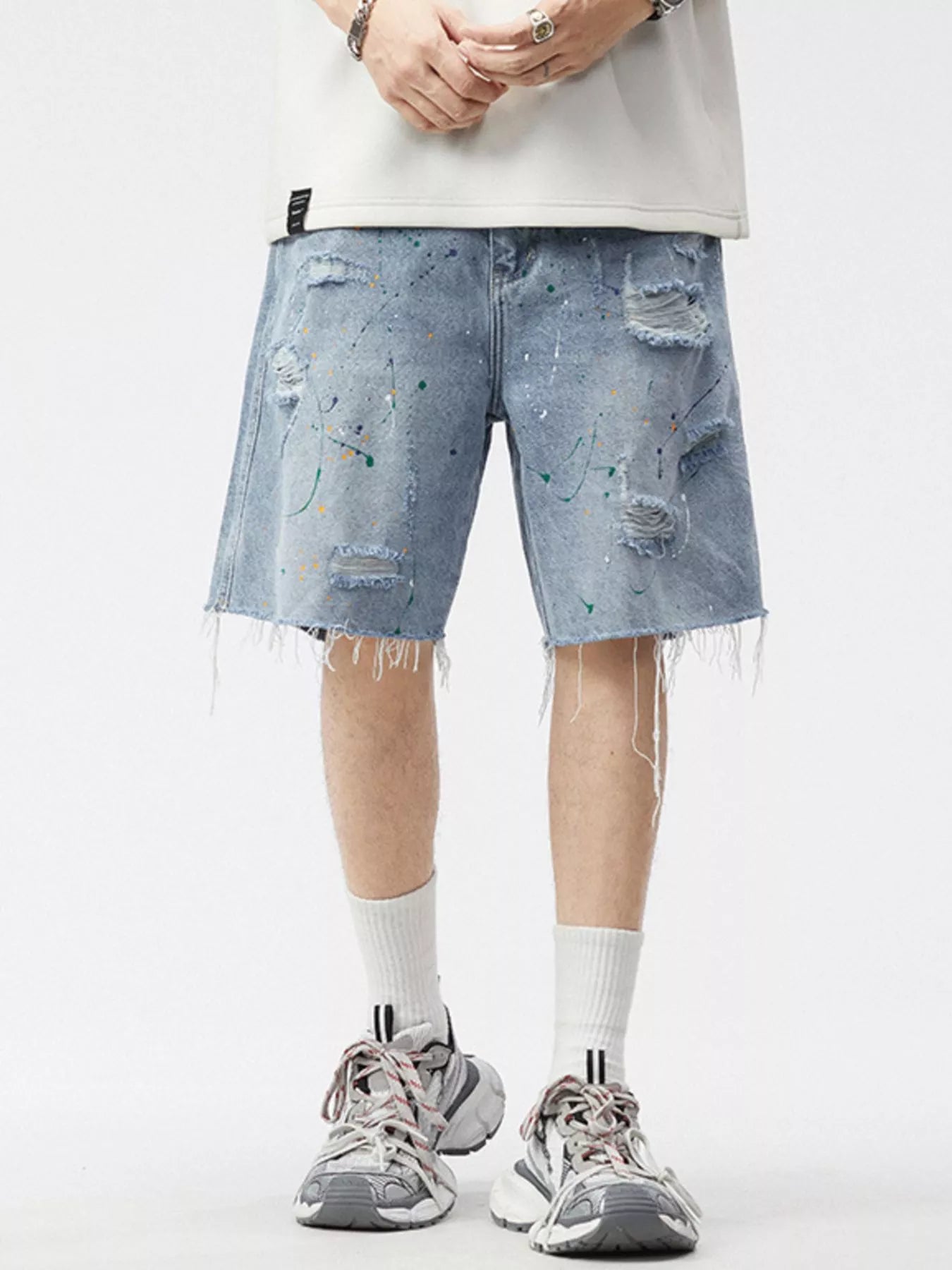 Men's Distressed Paint Splatter Denim Shorts - cas7m