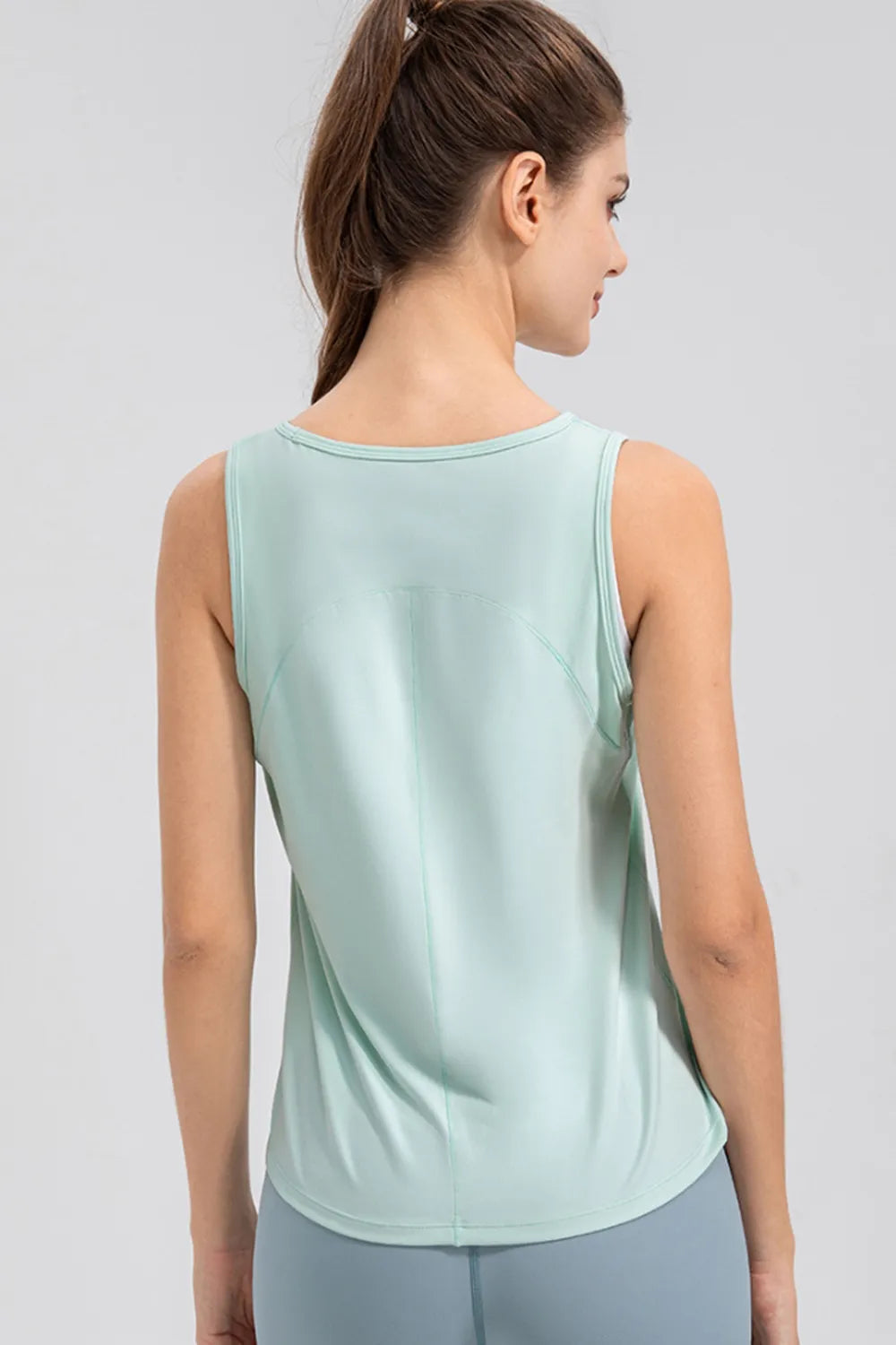 Wide Strap Round Neck Active Tank - cas7m