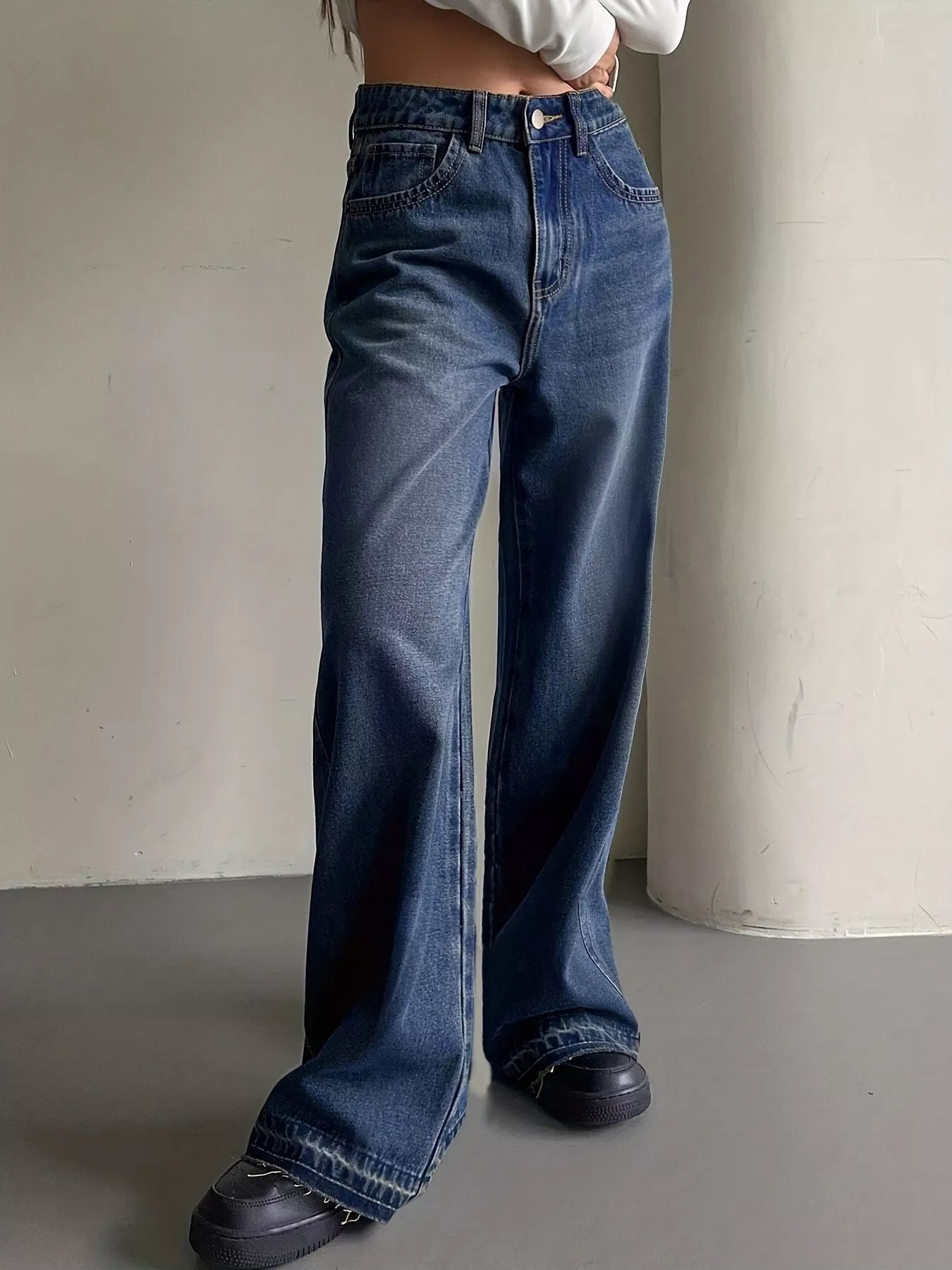 Wide Leg Vintage Wash Jeans - cas7m