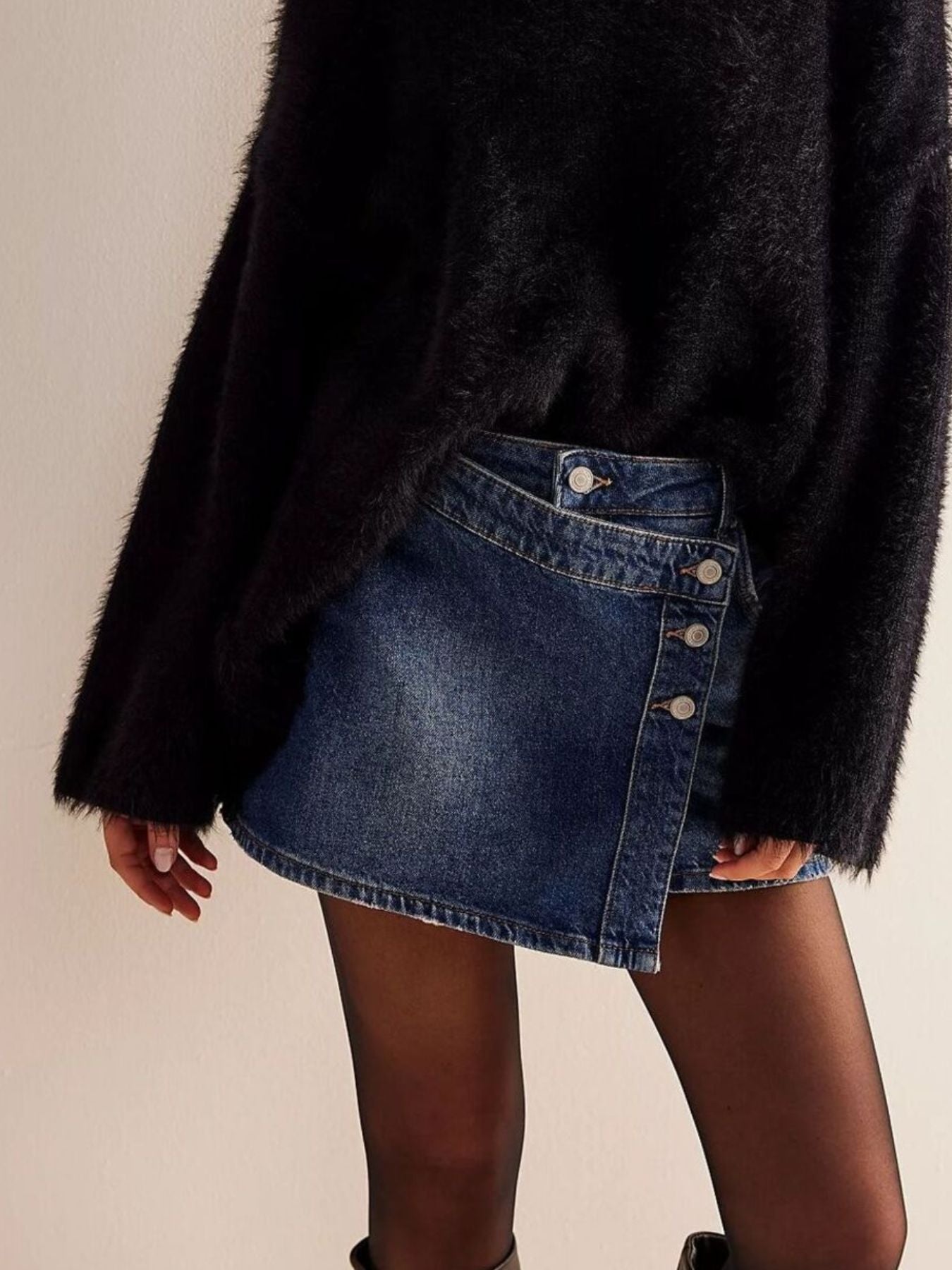 Asymmetrical Button-Front Denim Skort - cas7m