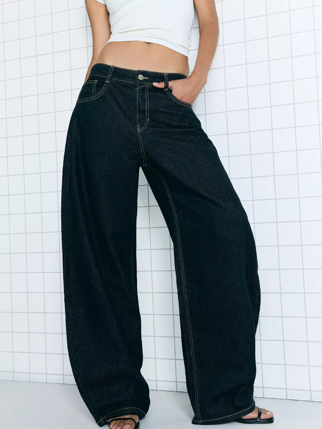 Wide Leg Washed Jeans - cas7m