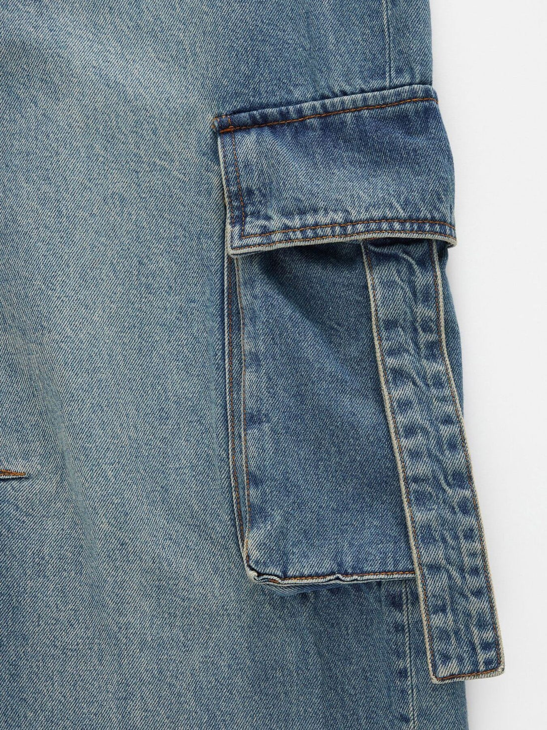 Vintage Wash Wide Leg Cargo Jeans - cas7m
