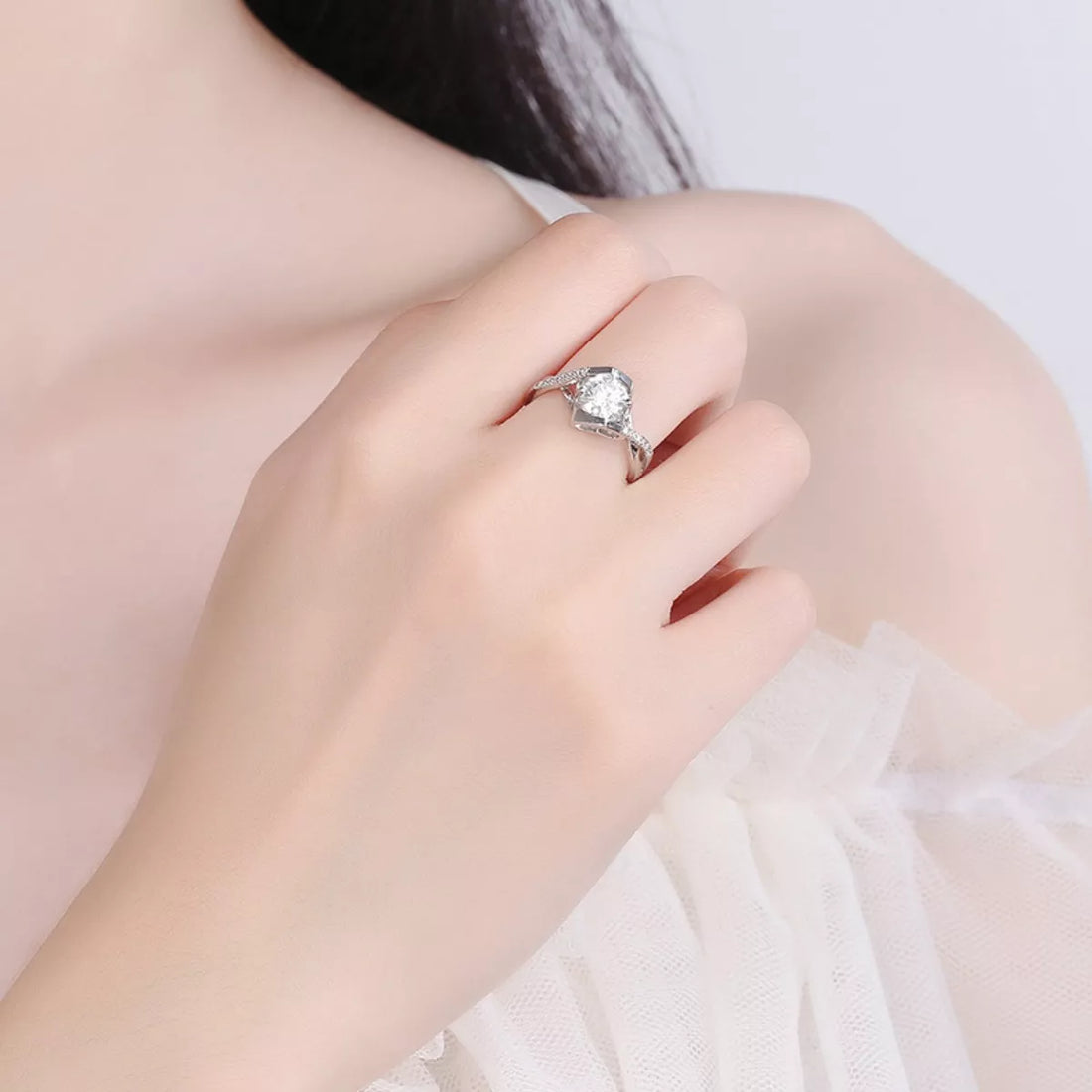 1 Carat 925 Sterling Silver Moissanite Ring - cas7m