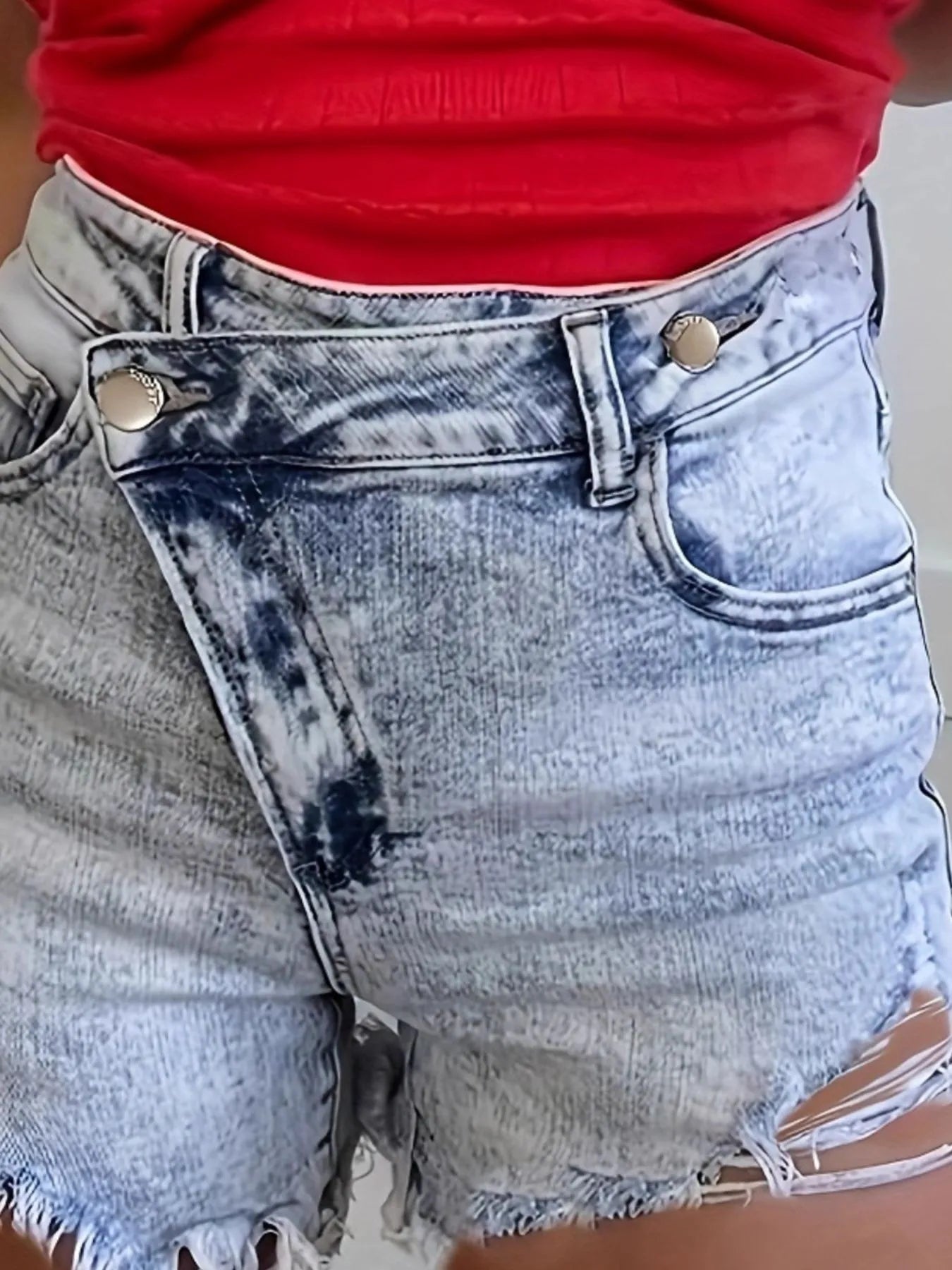 High Waisted Distressed Denim Shorts with Frayed Hem - cas7m