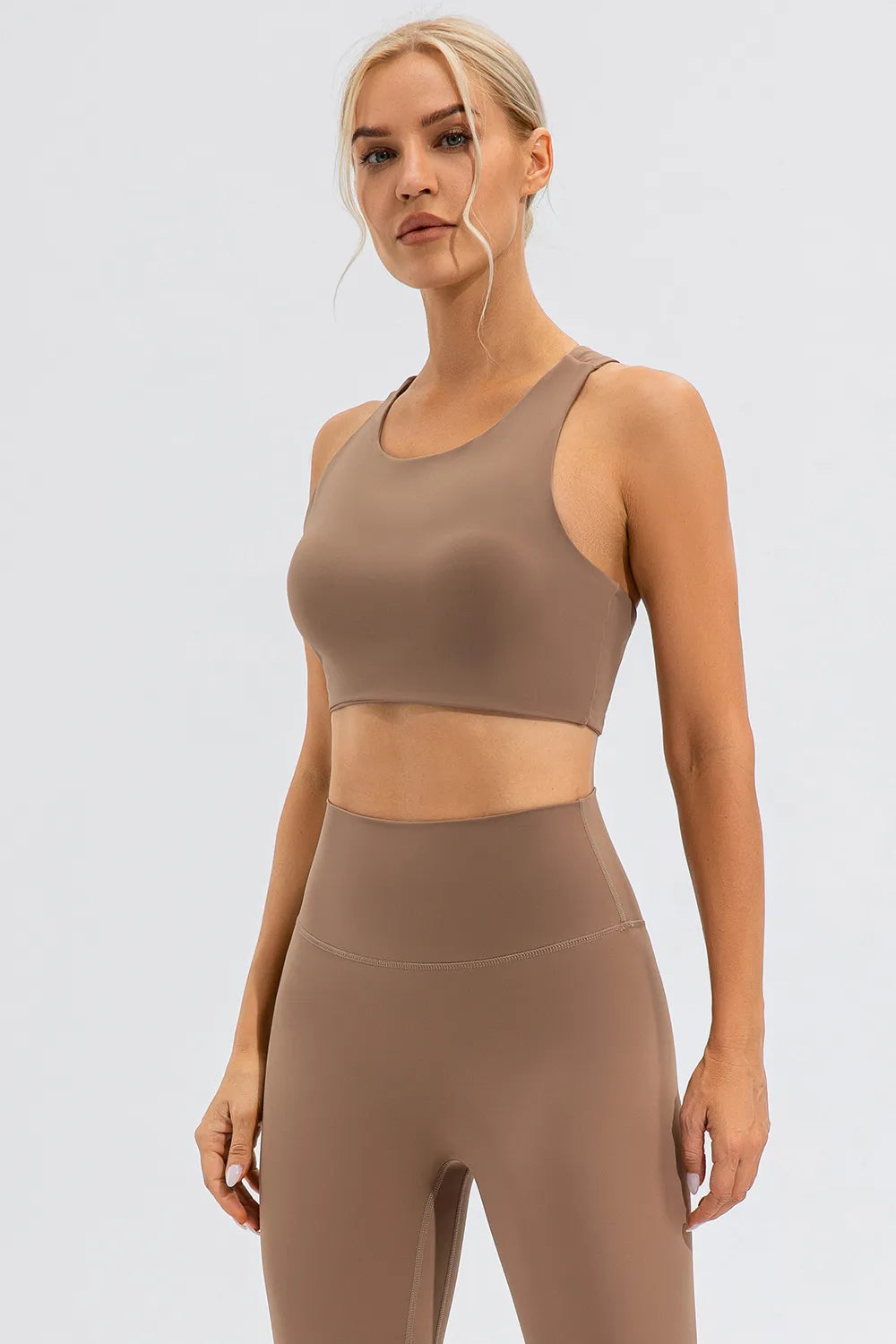Round Neck Cutout Cropped Active Tank - cas7m