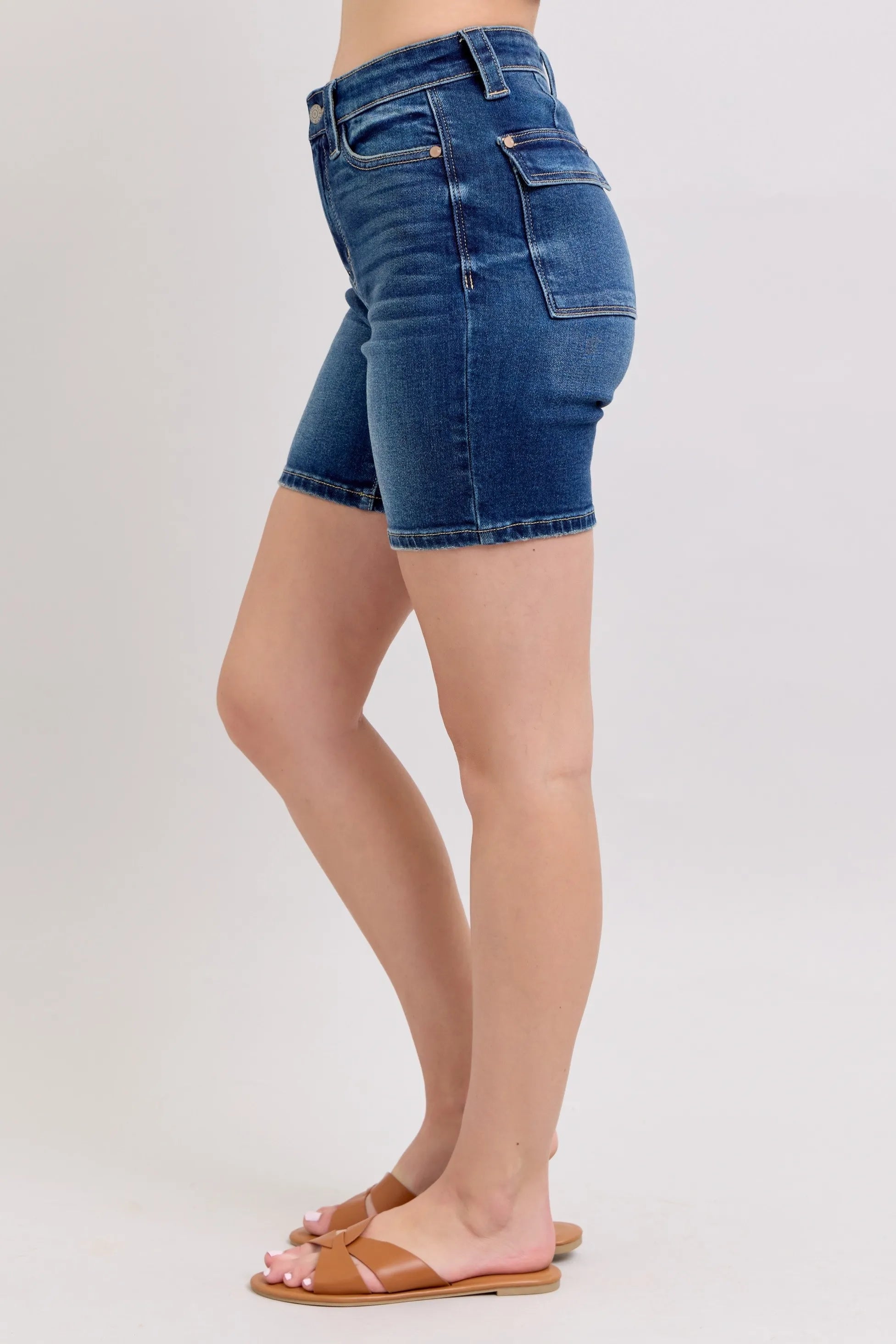 Judy Blue Full Size High Waist Bermudas Jeans W/ Back Flap Pockets Plus Size - cas7m