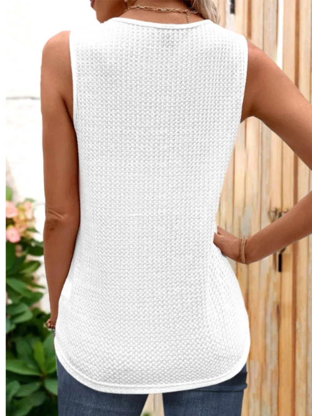 Lace Detail V-Neck Tank - cas7m