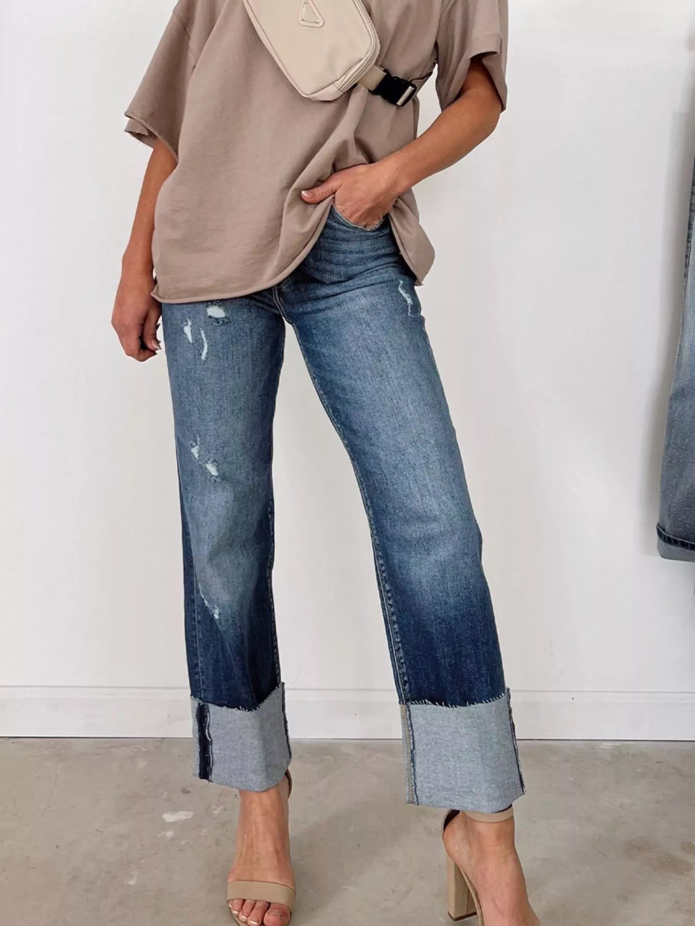 Vintage Stretch Distressed Denim Jeans - Comfort & Style - cas7m