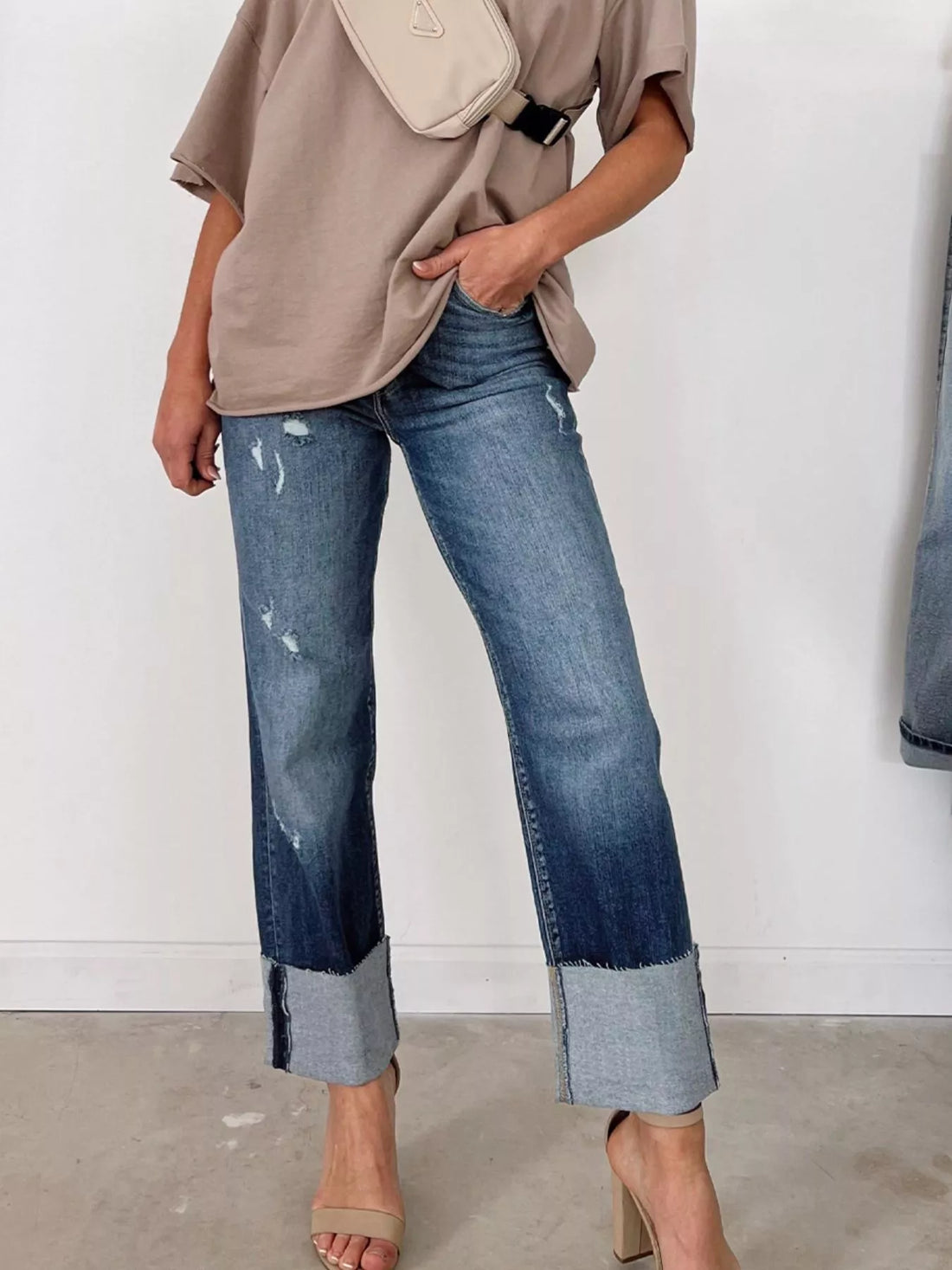 Vintage Stretch Distressed Denim Jeans - Comfort & Style - cas7m