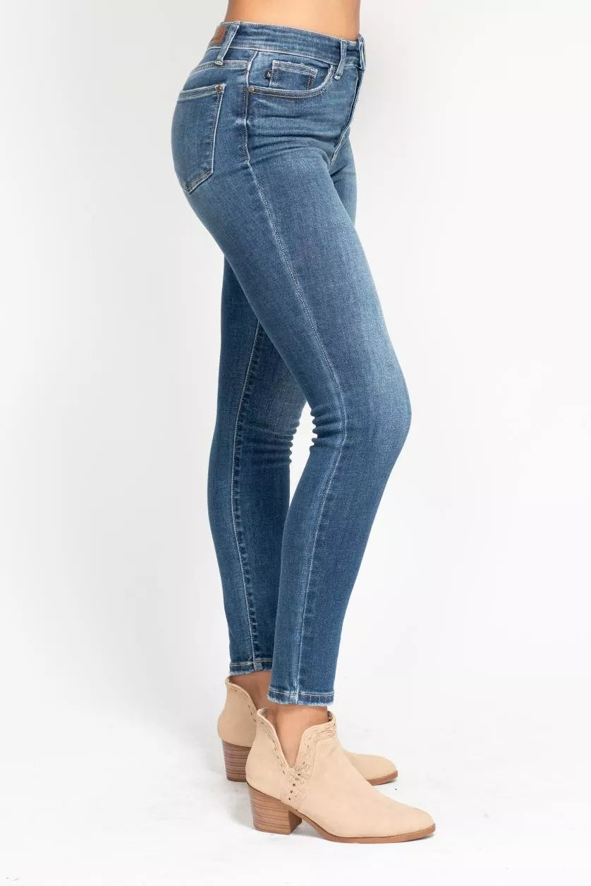 Judy Blue Full Size High Rise Button Fly Skinny Jeans Plus Size - cas7m