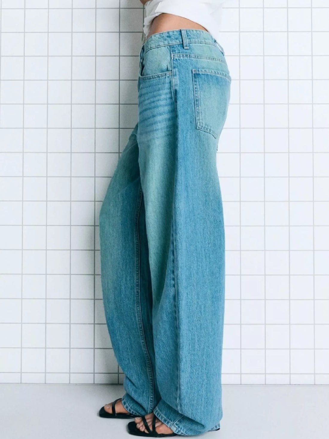 Wide Leg Washed Jeans - cas7m