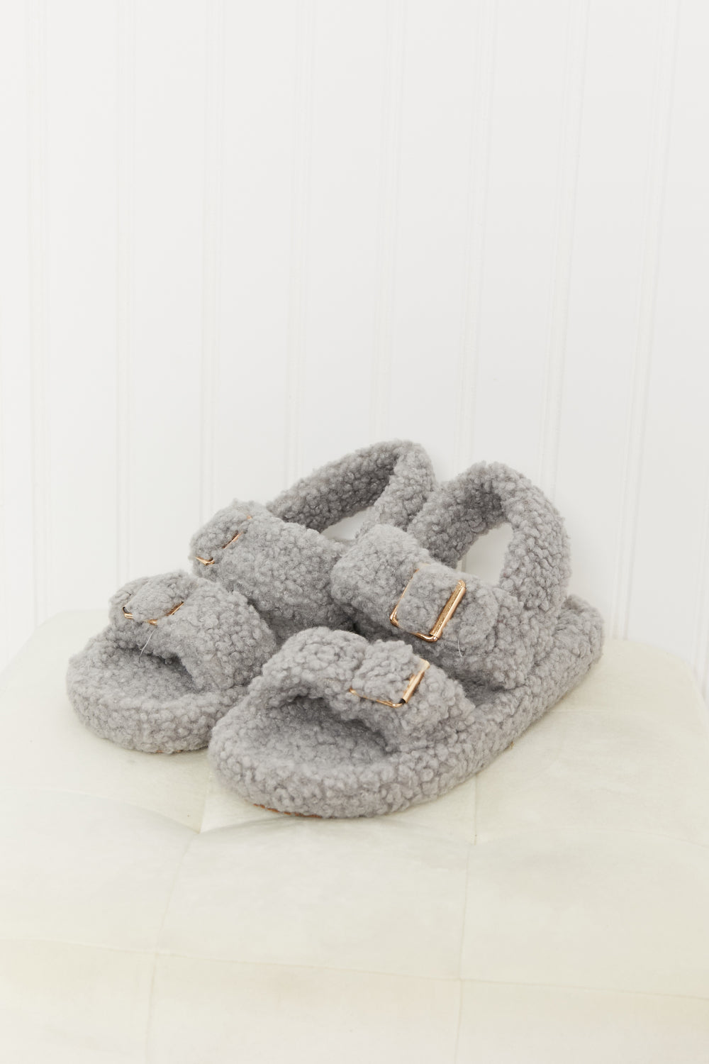 Qupid Cozy Atmosphere Faux Fur Buckled Sandals in Grey - cas7m