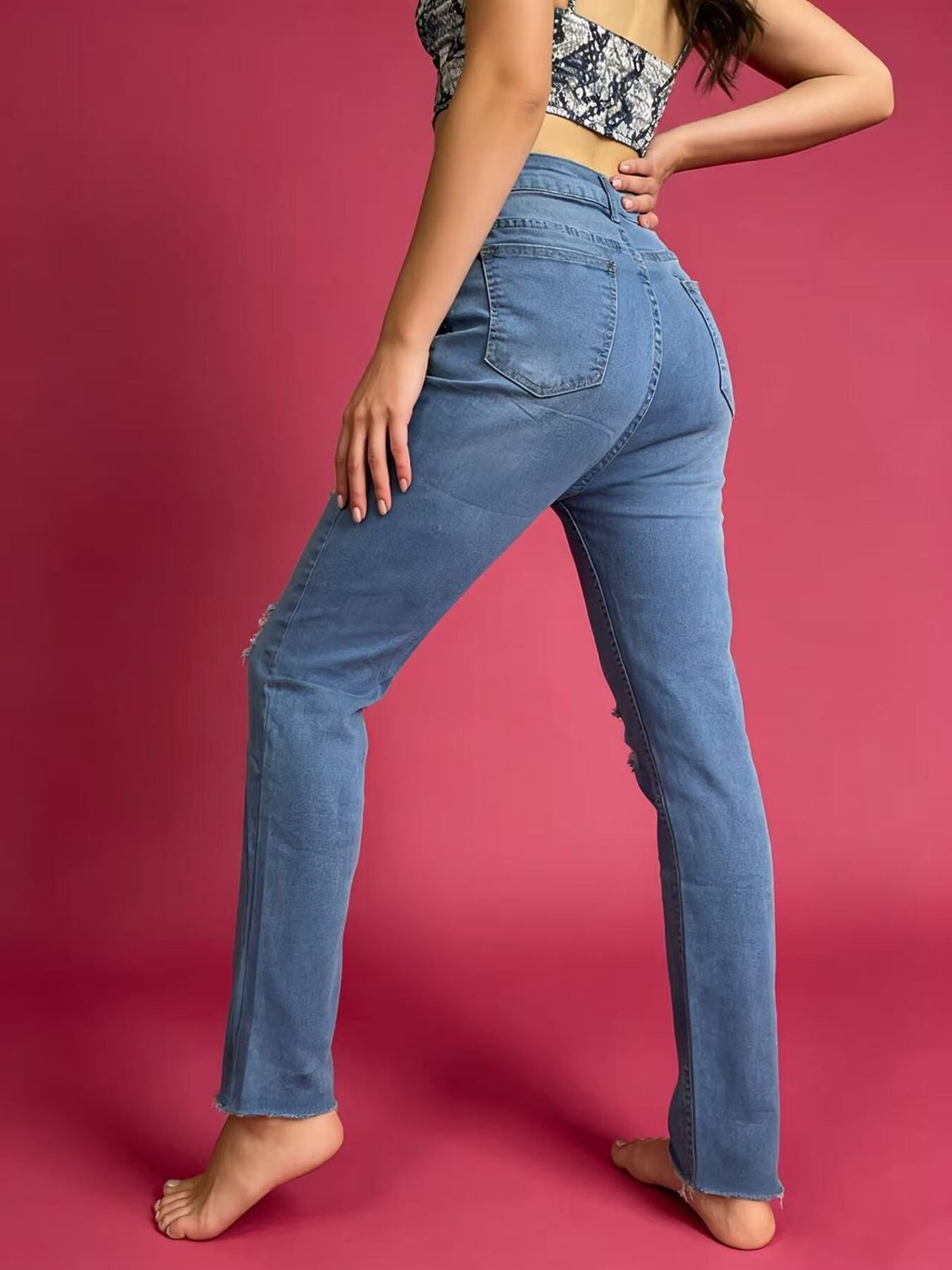 High-Waisted Distressed Jeans - cas7m