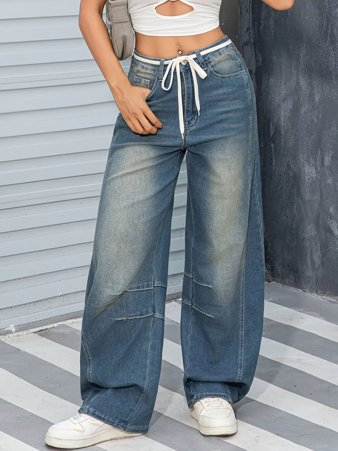 Vintage Wash Wide Leg Jeans - cas7m