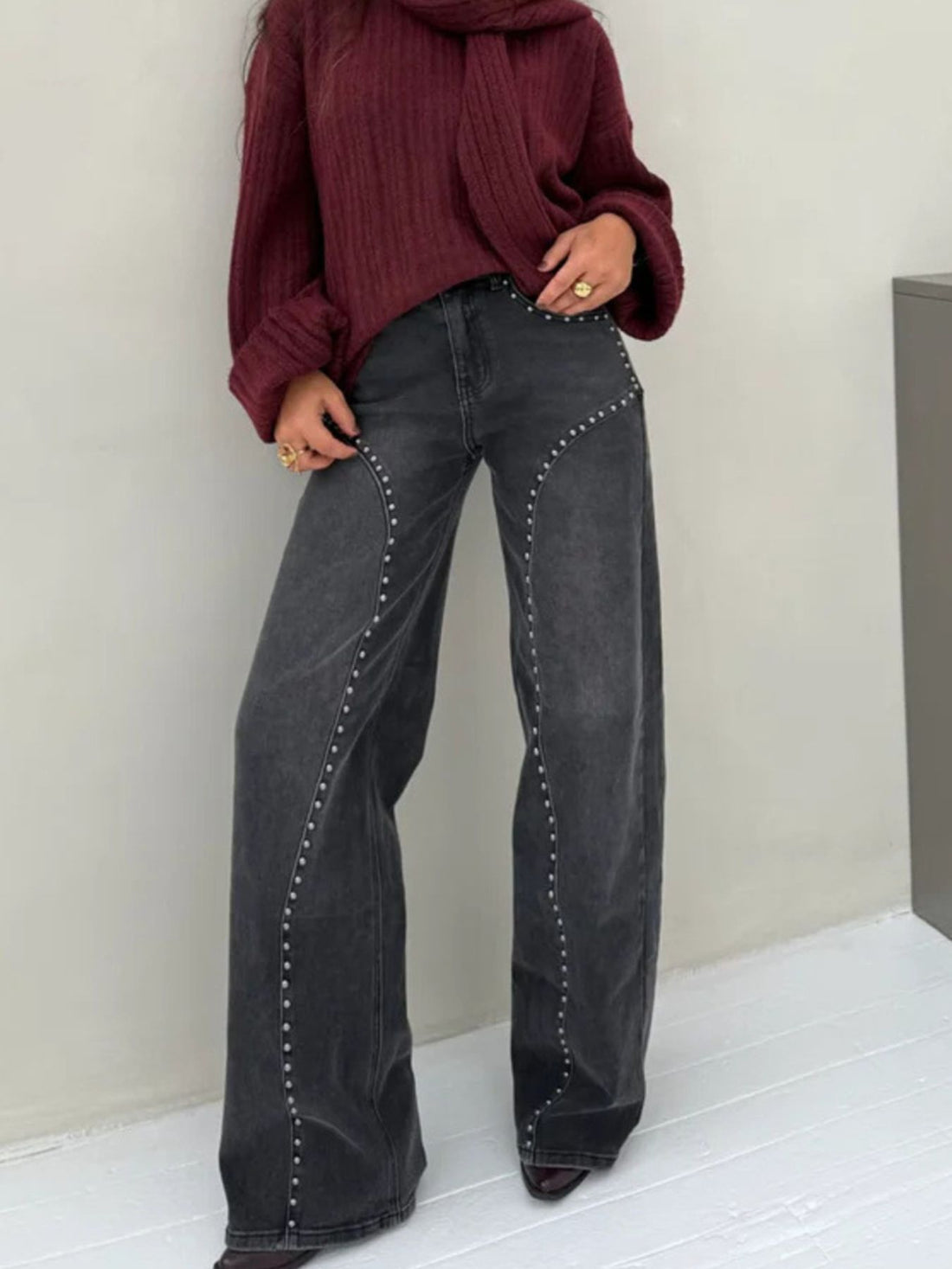 Studded Wide Leg Jeans - cas7m