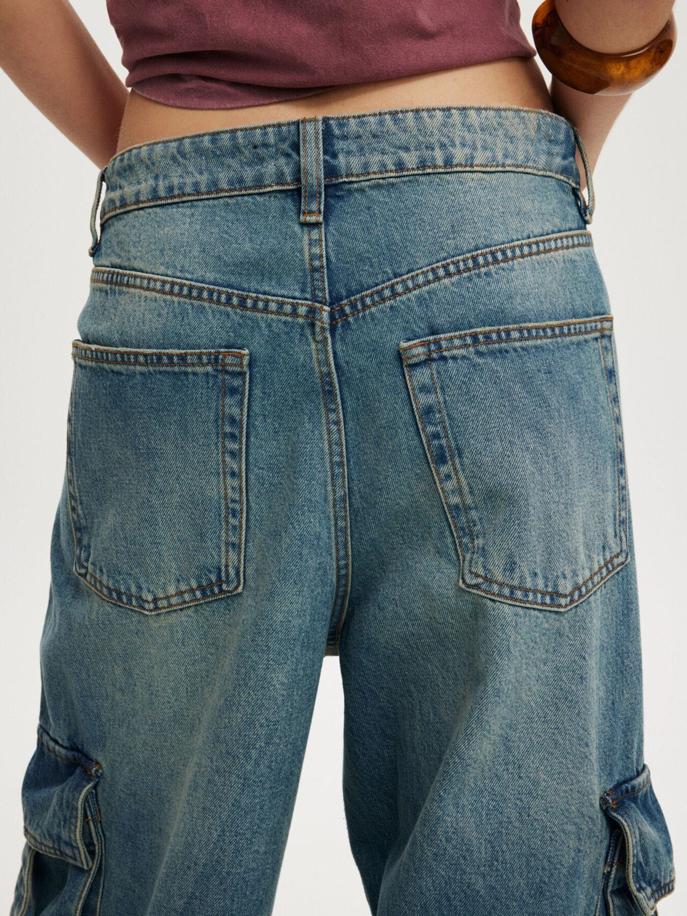 Vintage Wash Wide Leg Cargo Jeans - cas7m