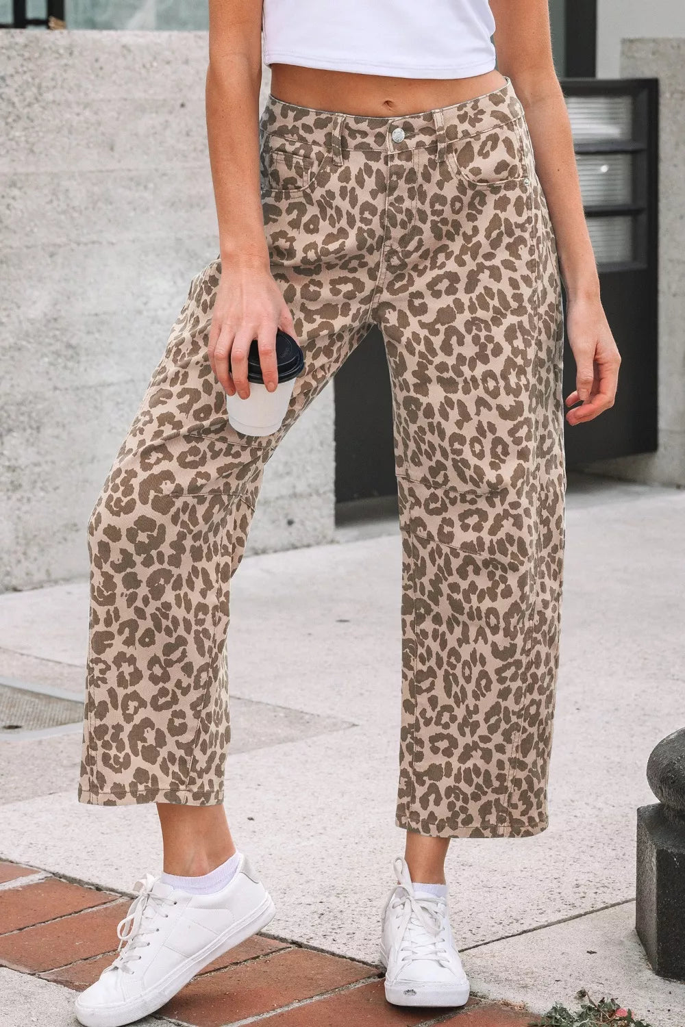 Leopard Print High-Waisted Cropped Jeans - cas7m
