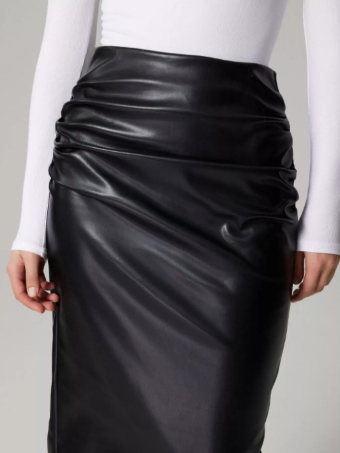 Slit Back Leather Skirt - cas7m