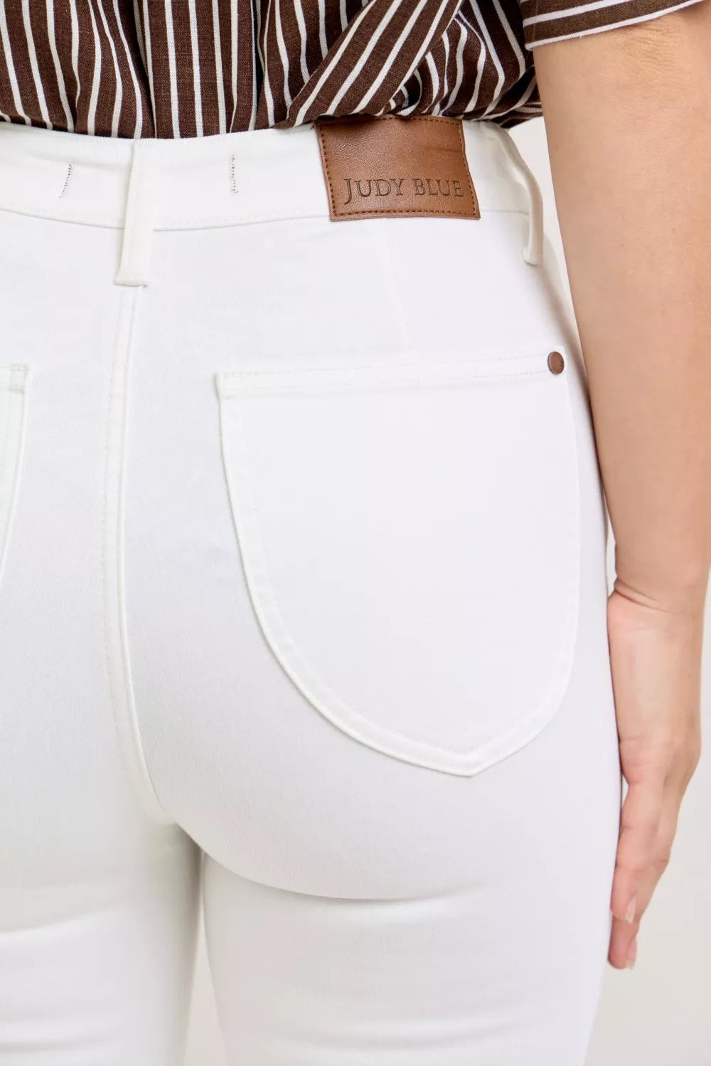 Judy Blue High Waist Extended Waistband Capri Pants with Spade Pockets - cas7m