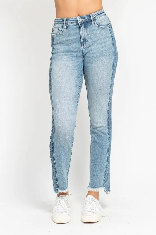 Judy Blue Full Size Vintage Wash Side Panel Detail with Fray Hem Slim Plus Size - cas7m