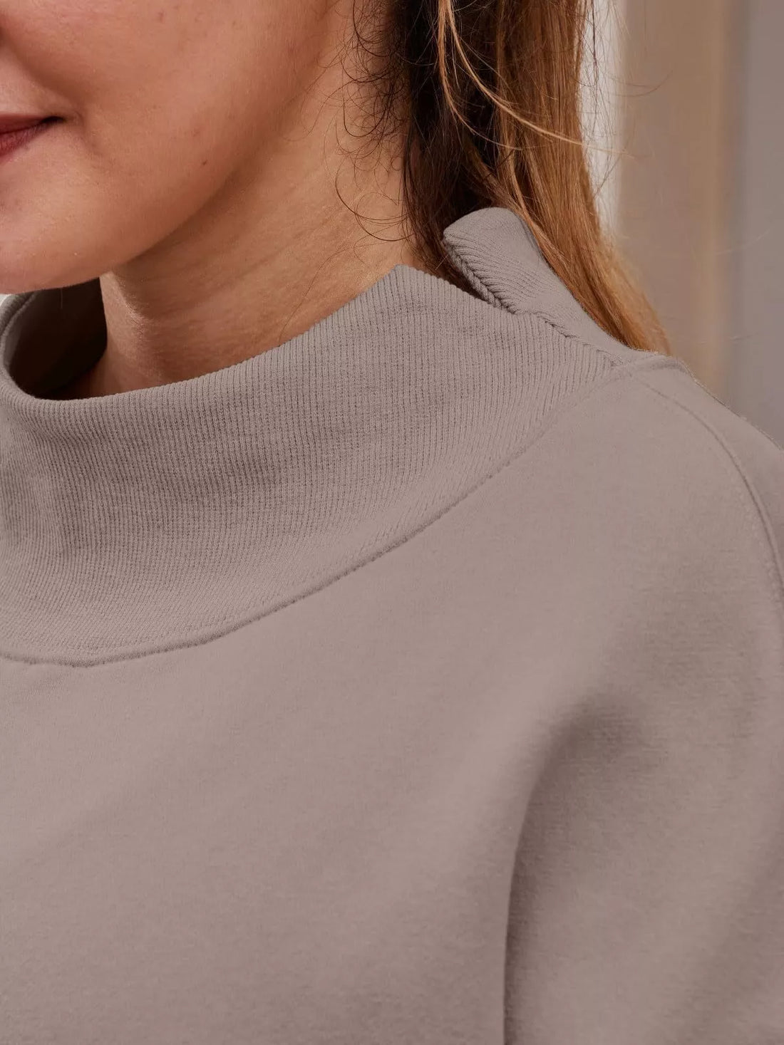 Mock Neck Dropped Shoulder Sweatshirt - cas7m