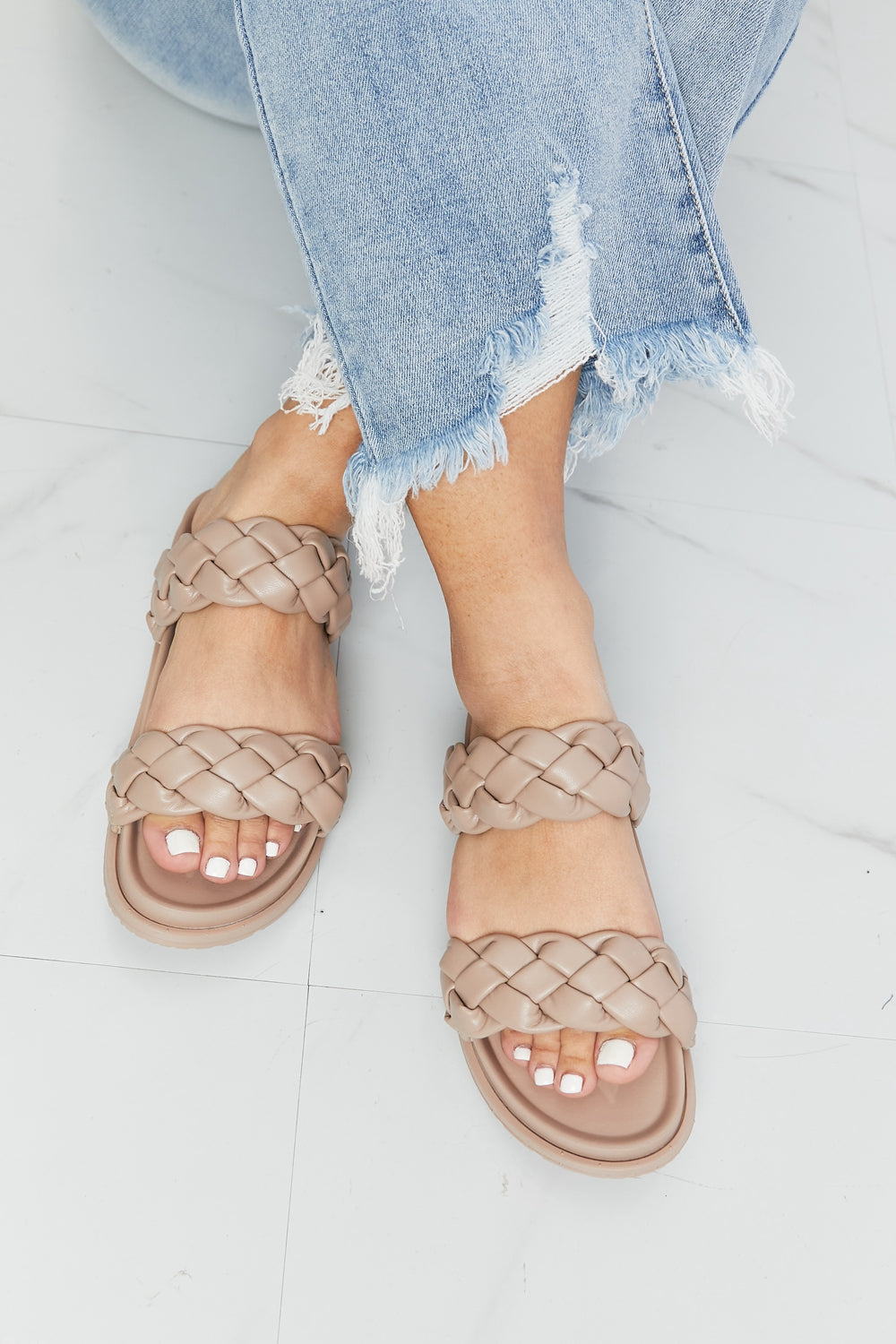 Qupid Braided Open Toe Slippers - cas7m