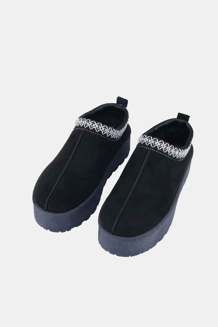 Weeboo Platform Embroidered Trim Slip-On Boots - cas7m