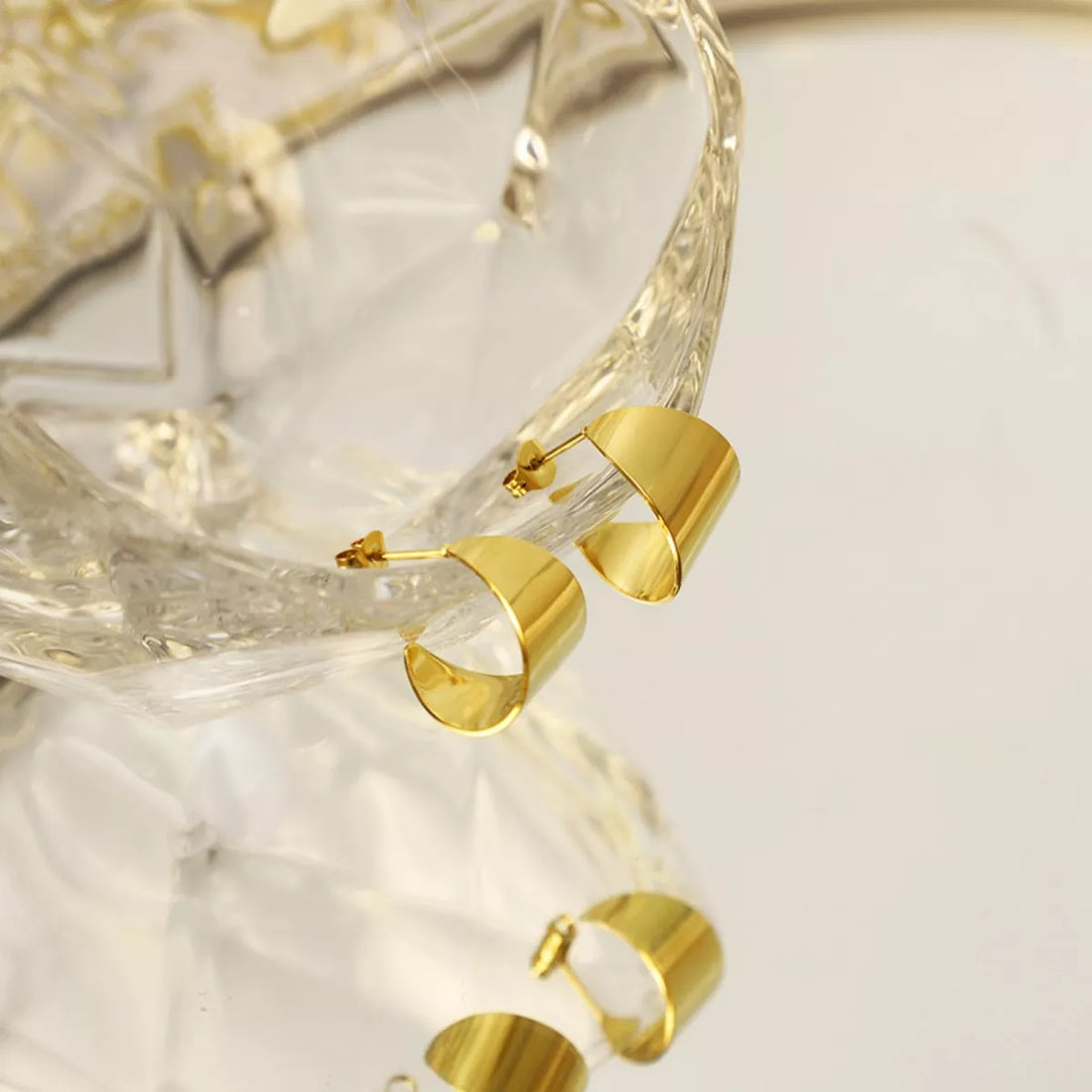 18K Gold-Plated Stud Earrings - cas7m
