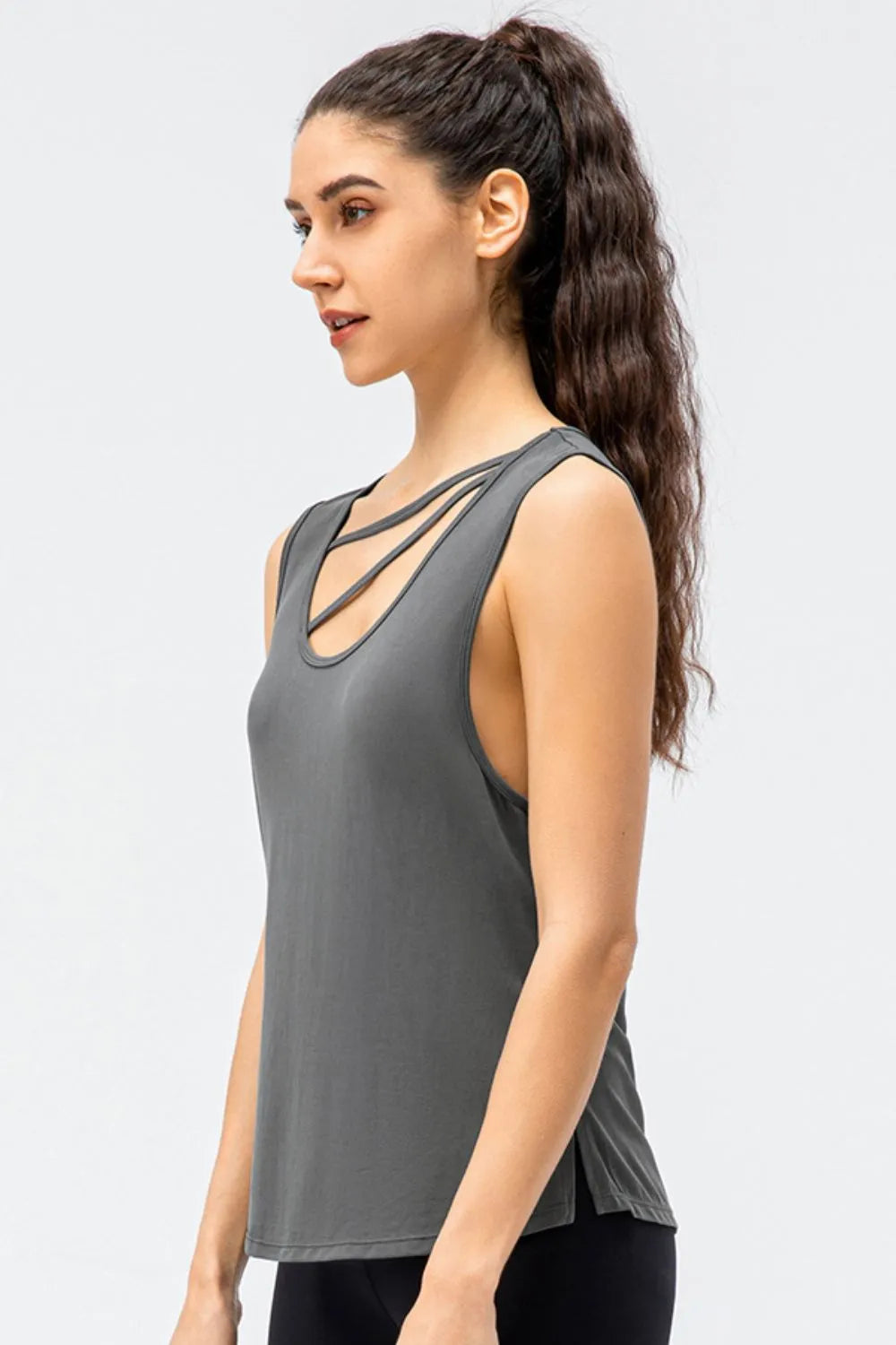Cutout Reversible Active Tank - cas7m