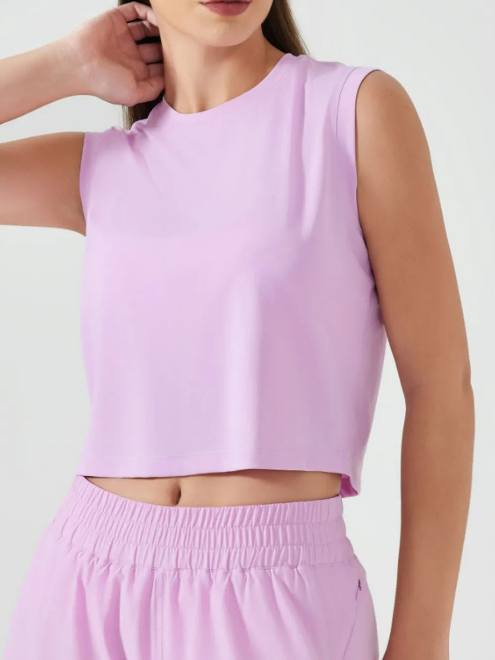 Millennia Round Neck Cropped Active Tank - cas7m