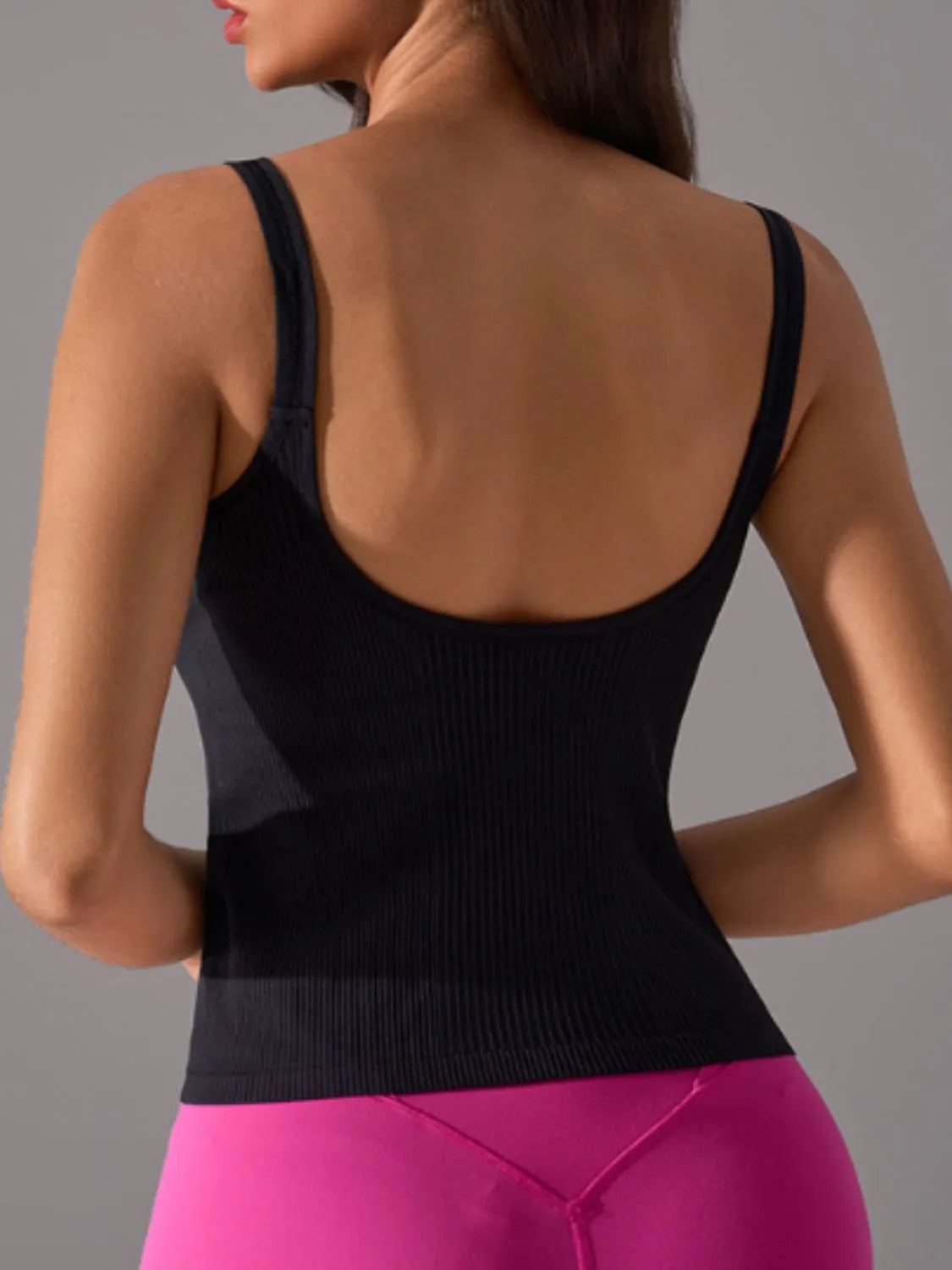 Scoop Neck Active Tank with Detachable Chest Pads - cas7m