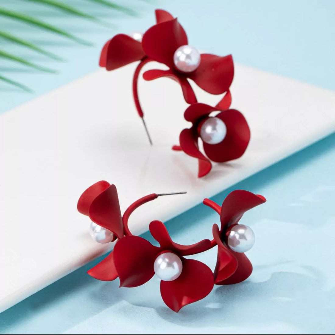 Floral Pearl Hoop Earrings - cas7m