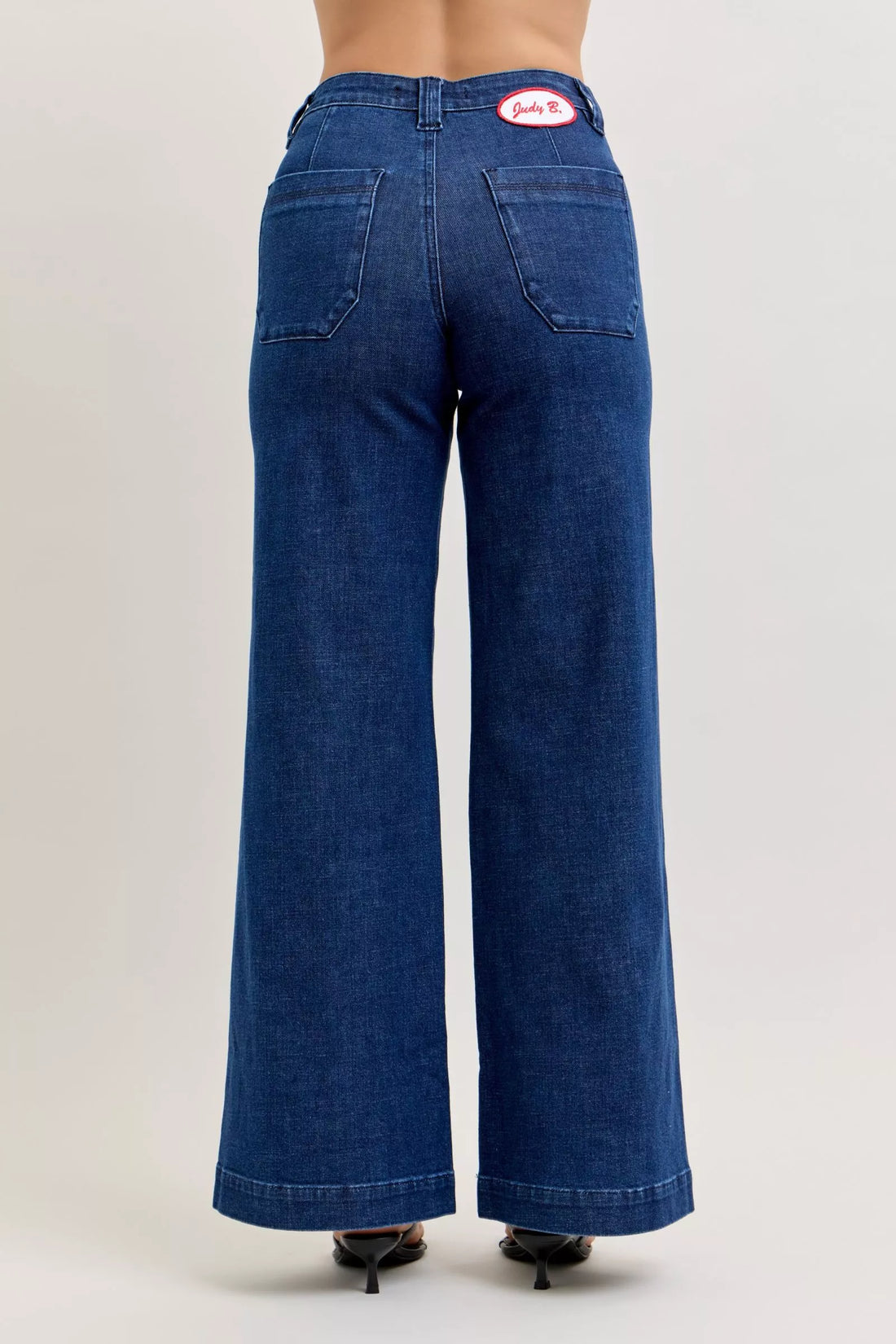 Judy Blue High-Waisted Retro Wide Jeans with Patch Pkts & Twisted Seams - cas7m