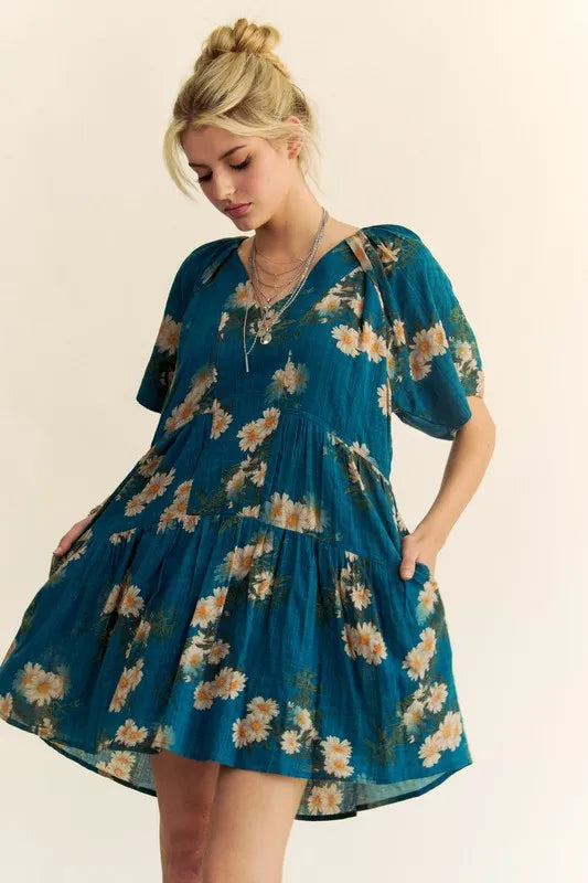 Davi & Dani Floral Print Short Bell Sleeve Pleated Mini Dress - cas7m