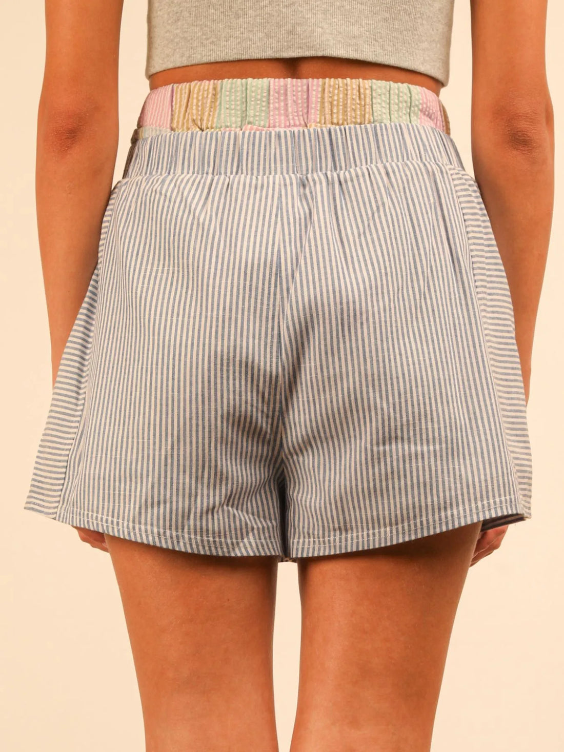Striped High-Waist Shorts - cas7m