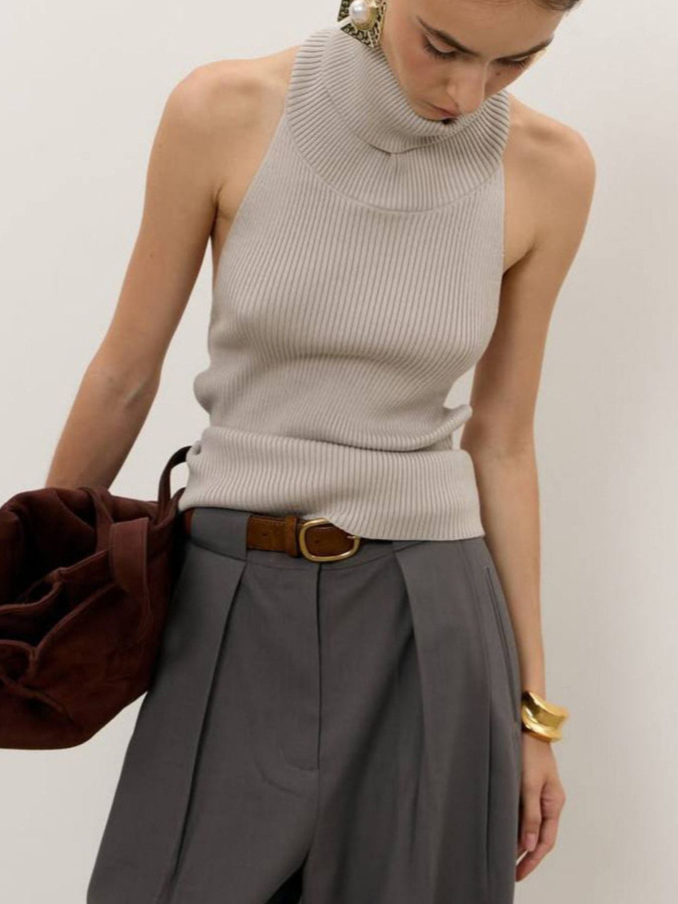 Backless Turtleneck Sweater Tank - cas7m