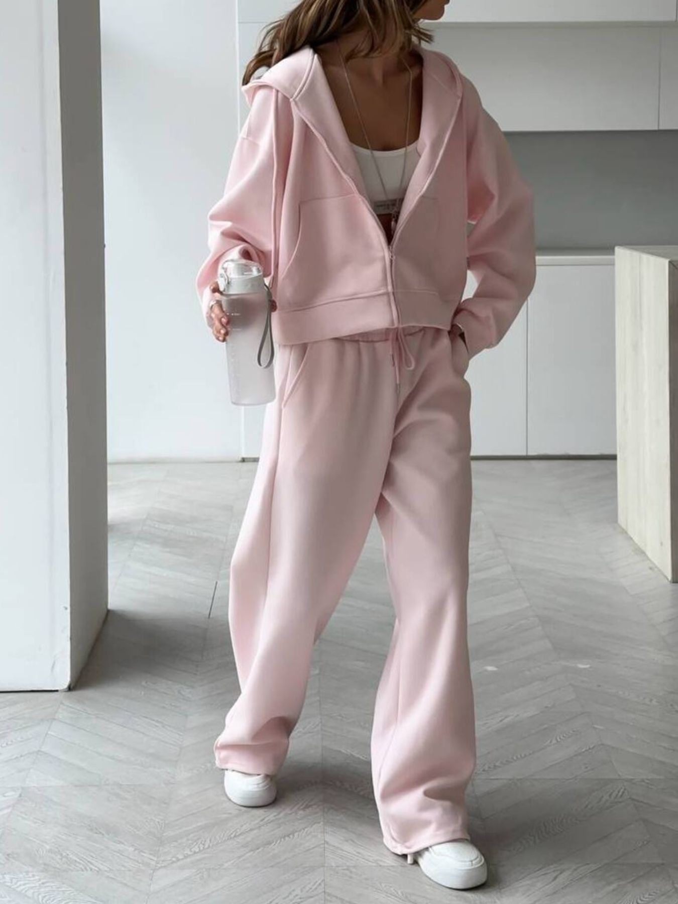 Zip-Up Hoodie and Sweatpants Set - cas7m