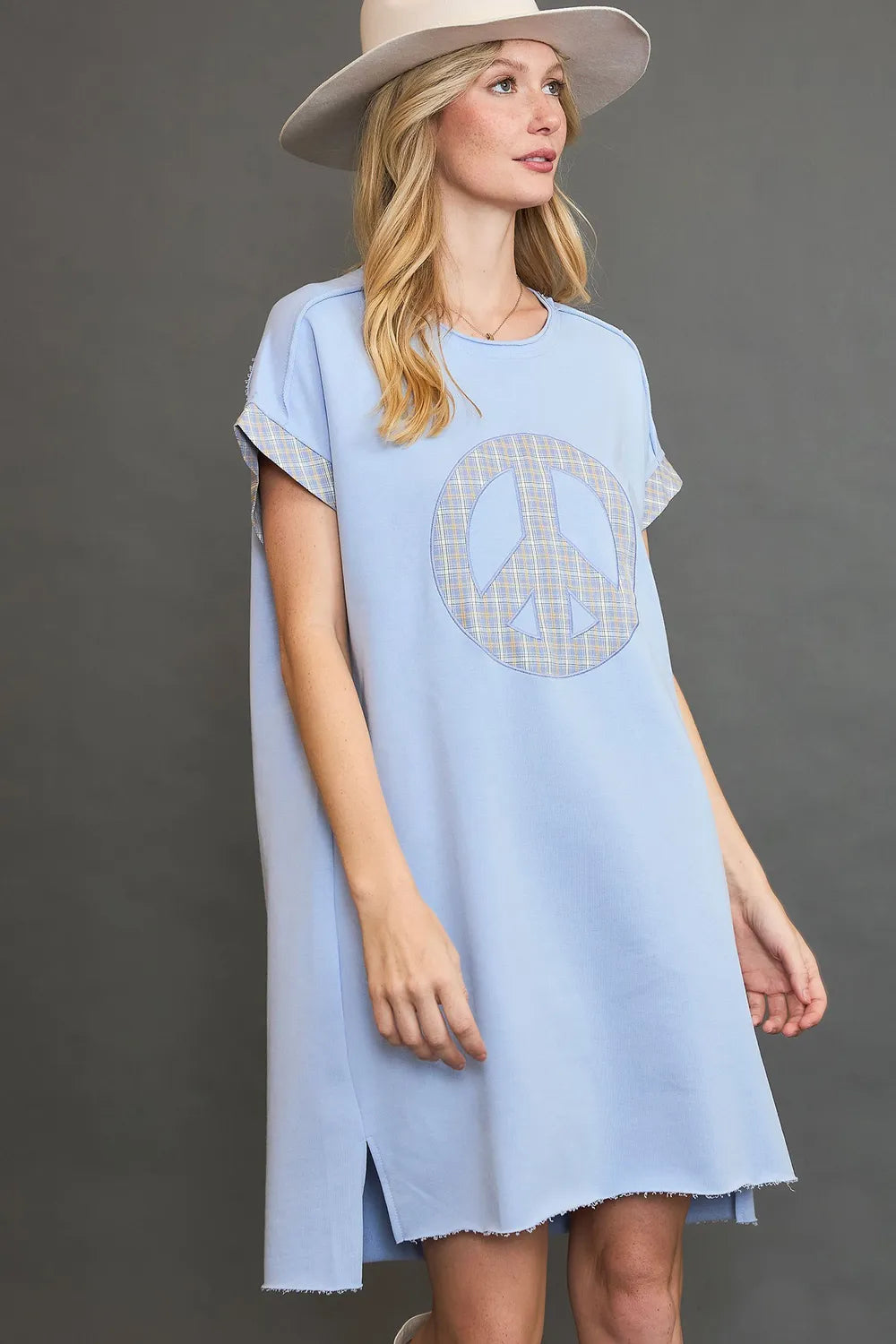 Umgee Peace Plaid Applique Short Sleeve Mini Dress - cas7m