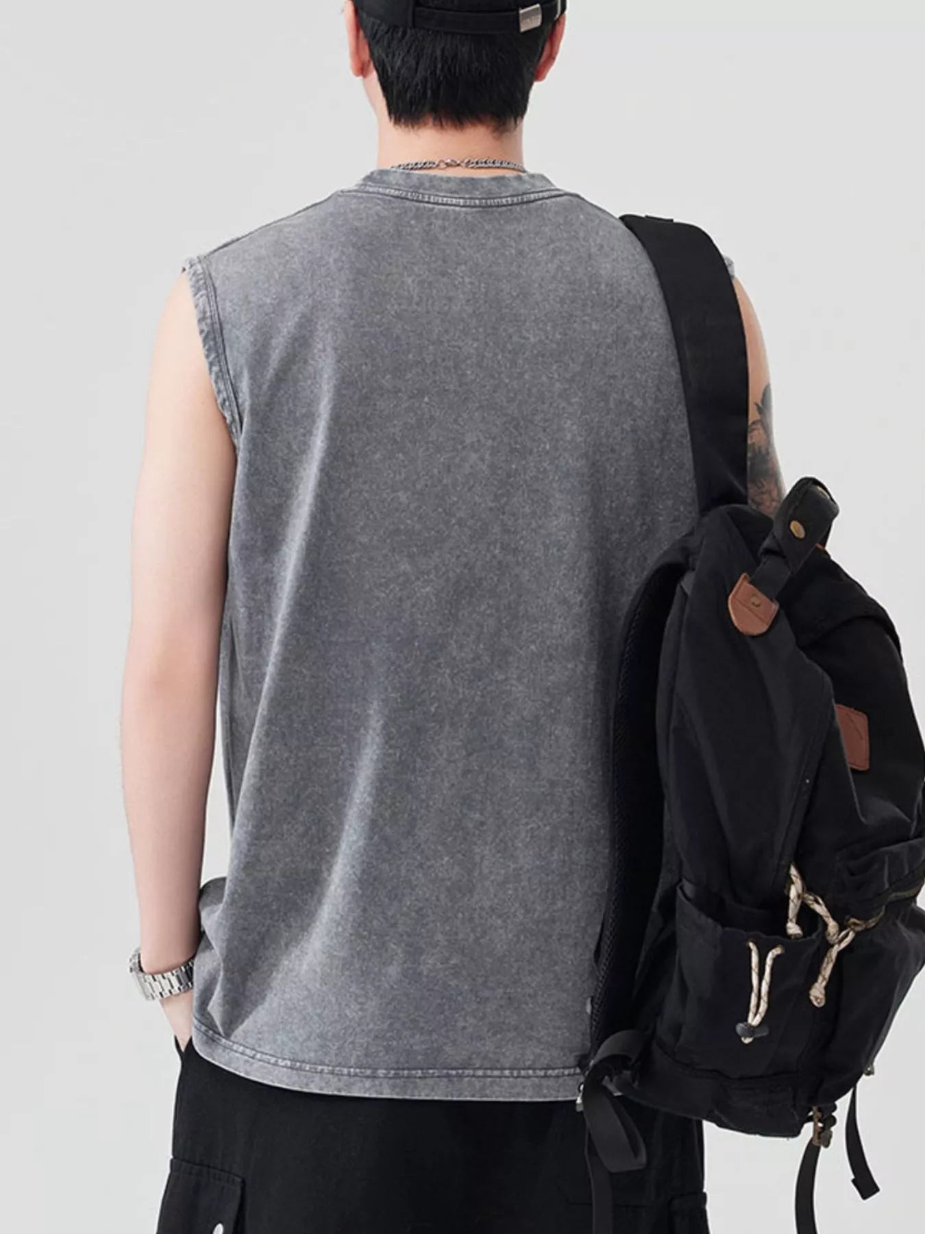 Men's Round Neck Tank - cas7m