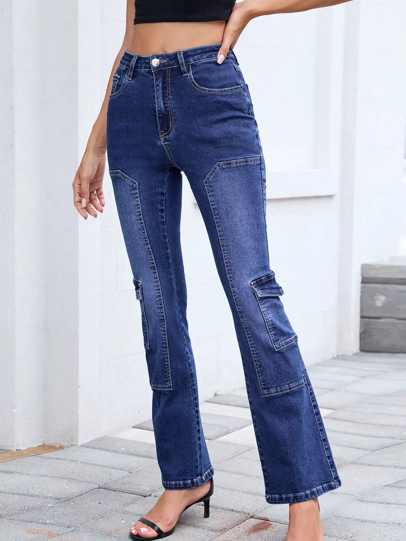 High-Waisted Bootcut Jeans - cas7m
