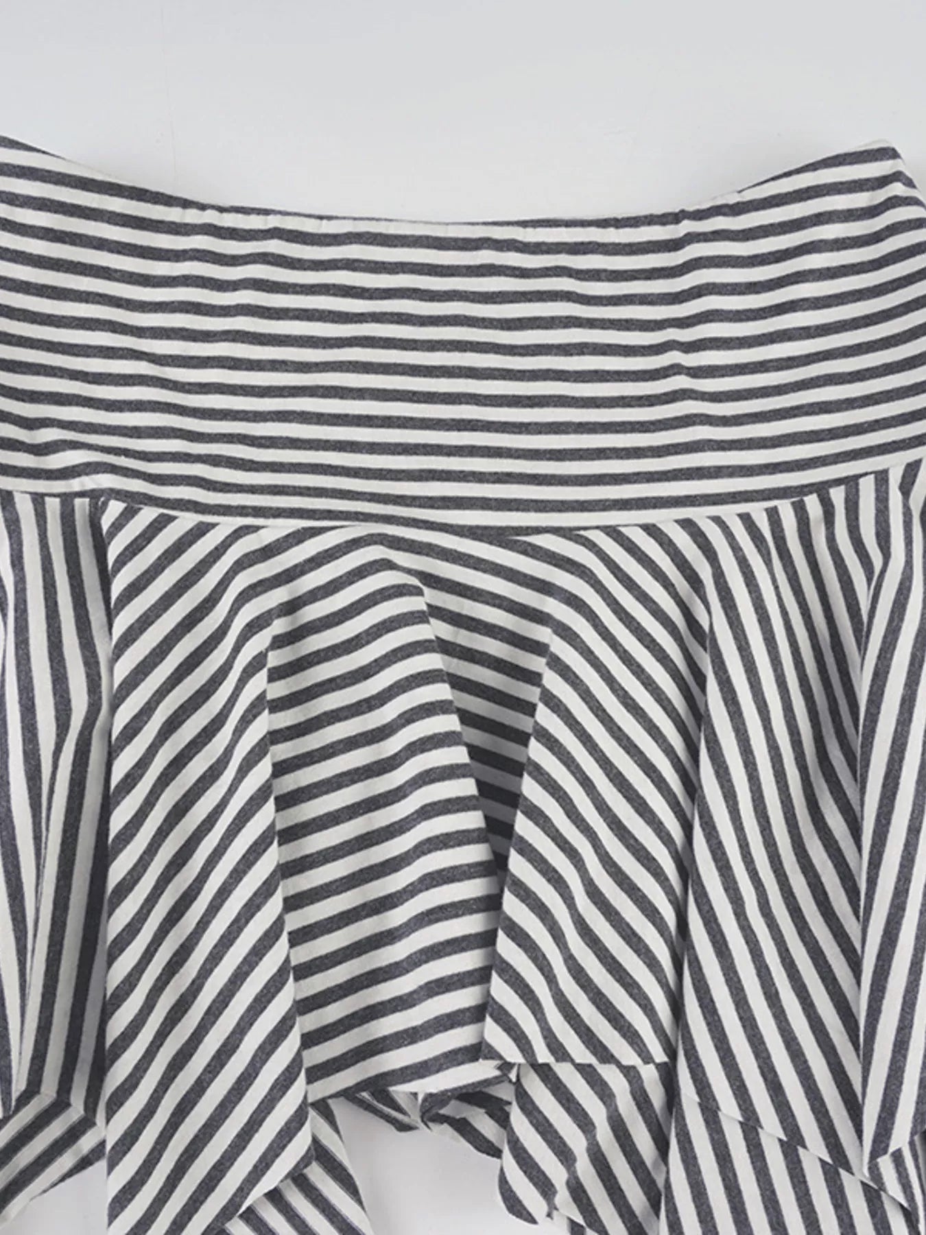 Striped Asymmetrical Hem Mini Skirt - cas7m