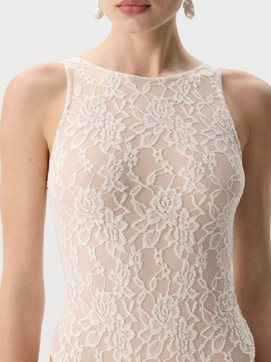 Lace Round Neck Tank - cas7m