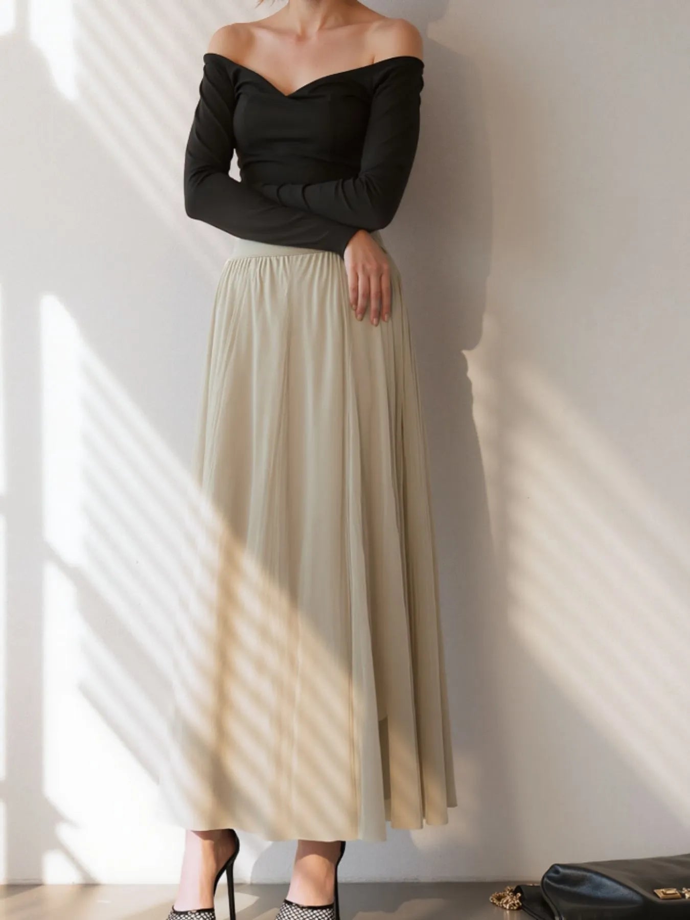 High-Waisted Midi Skirt - cas7m