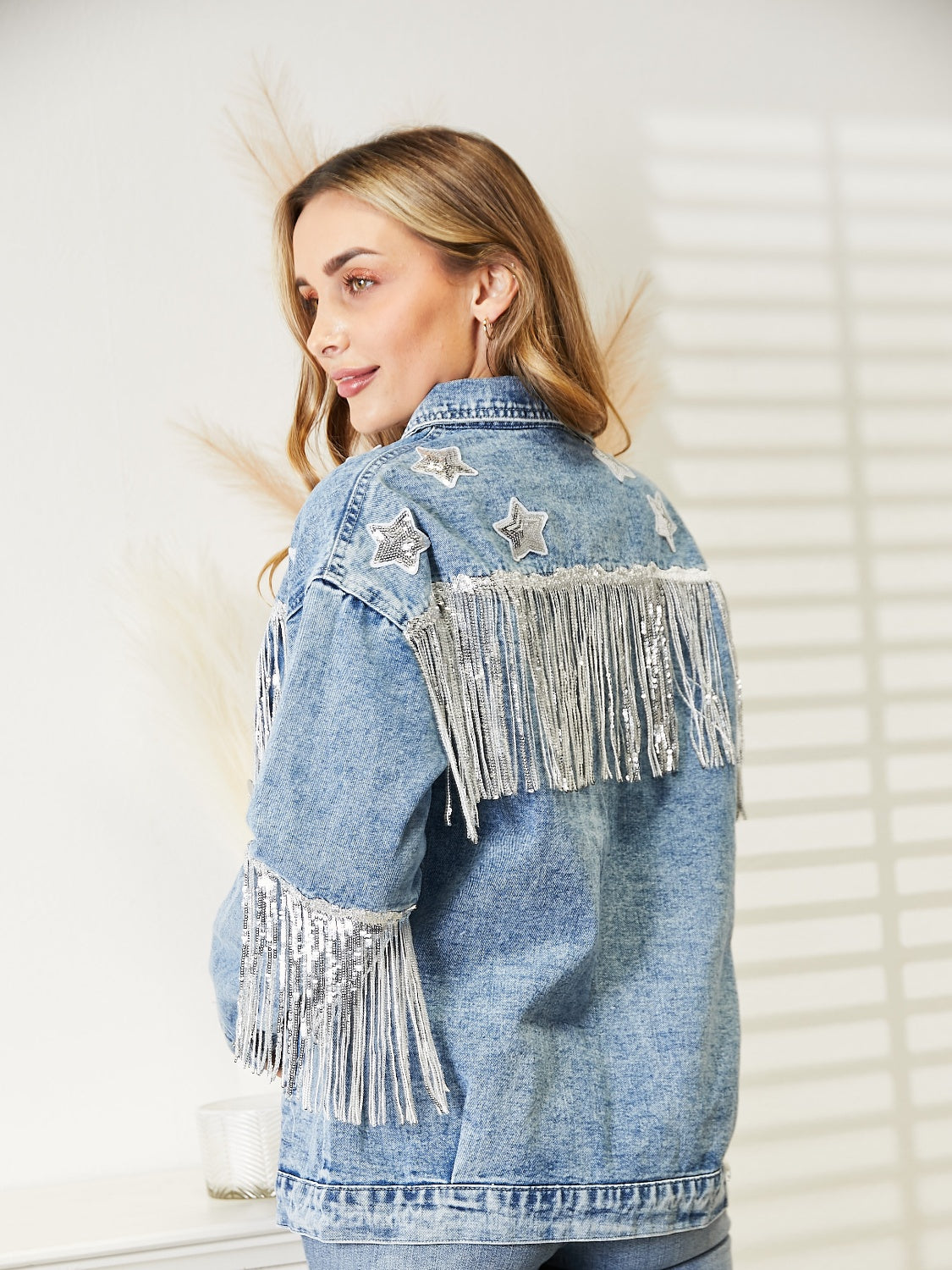 Fringe Detail Long Sleeve Denim Jacket - cas7m