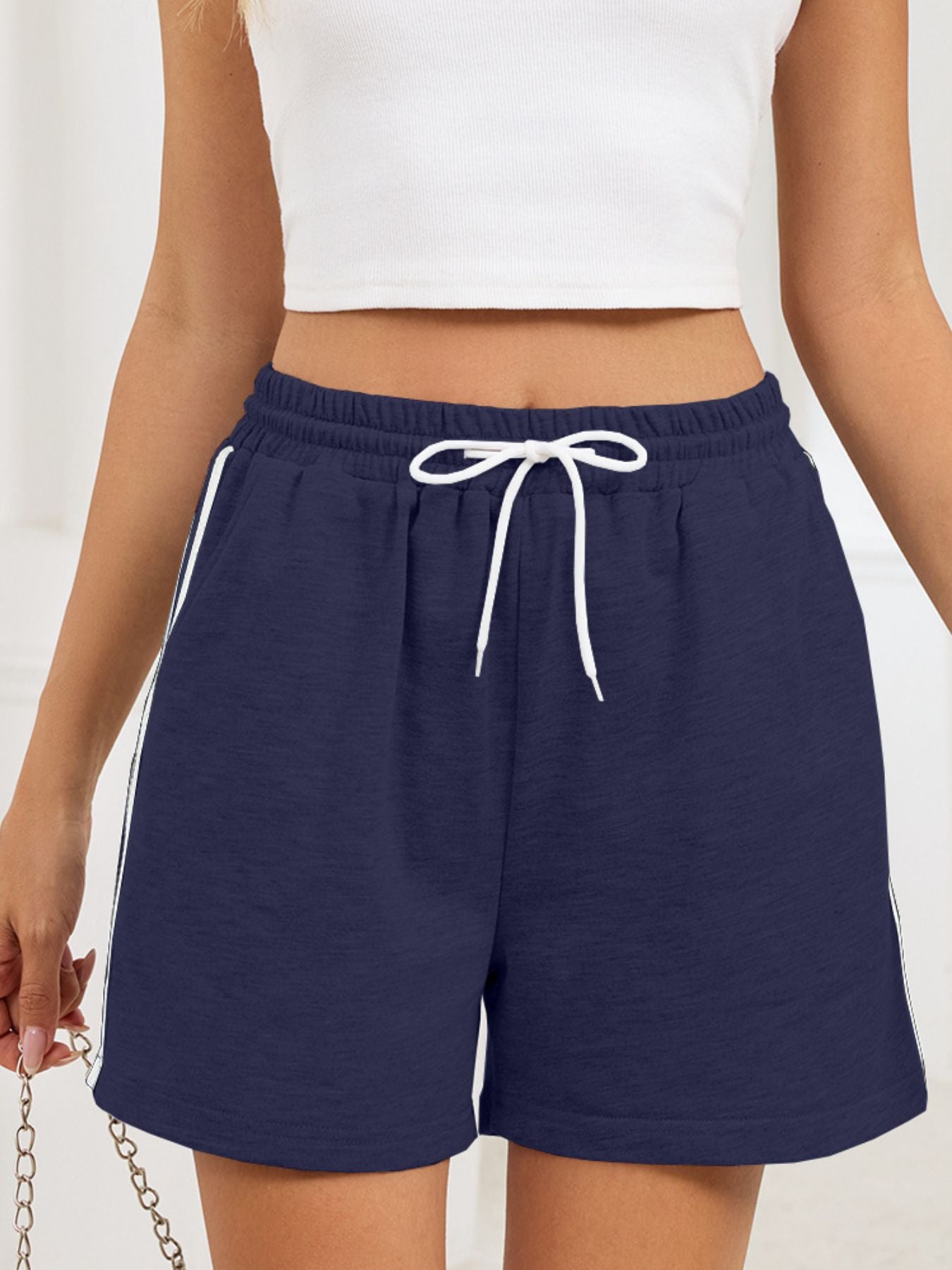 Striped Trim Drawstring Shorts - cas7m